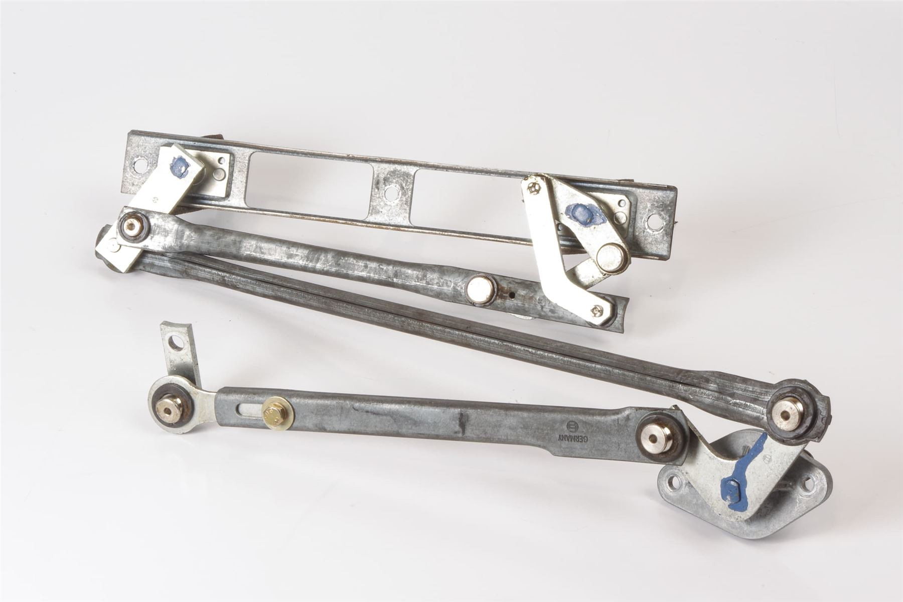 Mercedes 1078200043 Wiper Mechanism Linkage | C107 R107 SL