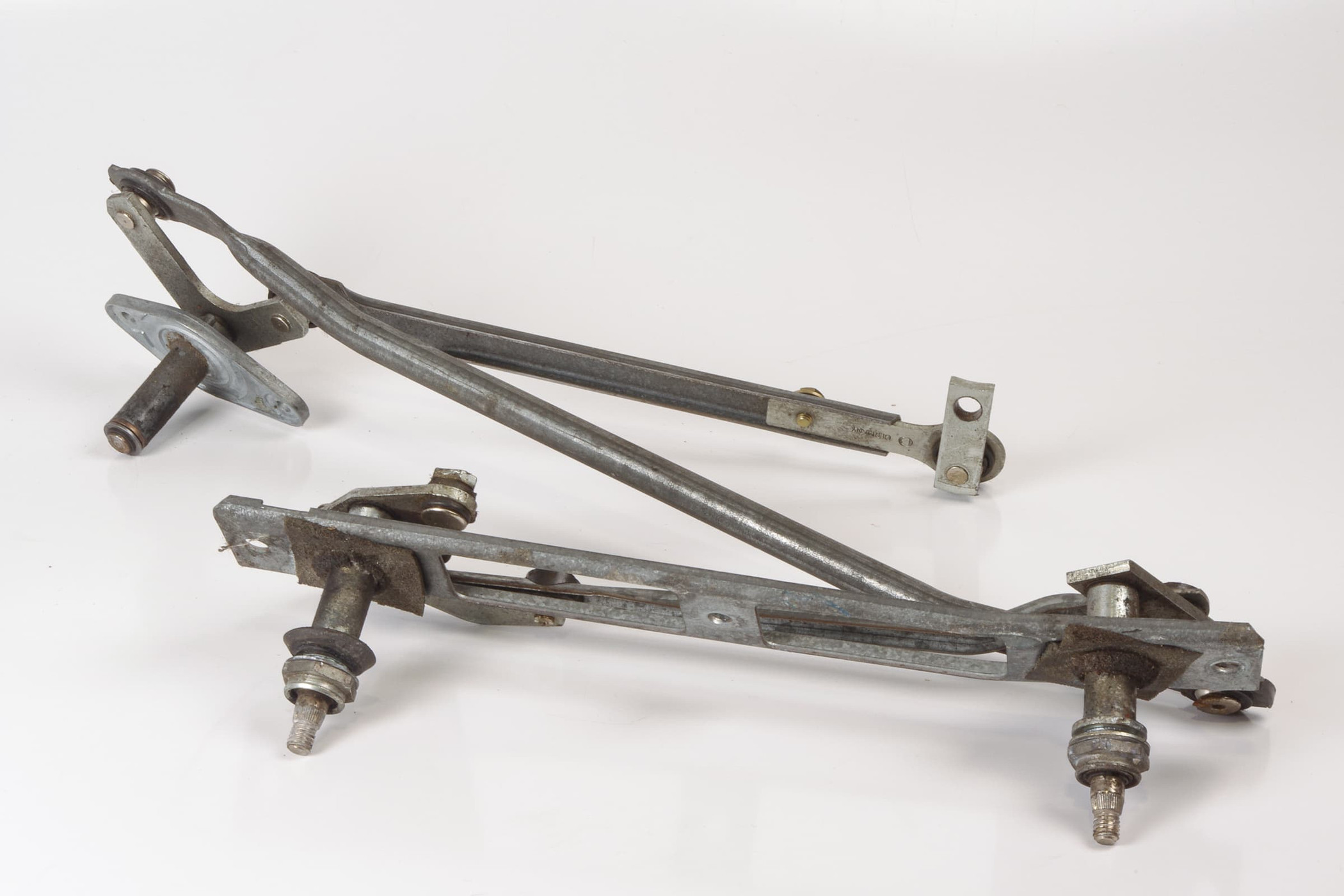 Mercedes 1078200043 Wiper Mechanism Linkage | C107 R107 SL