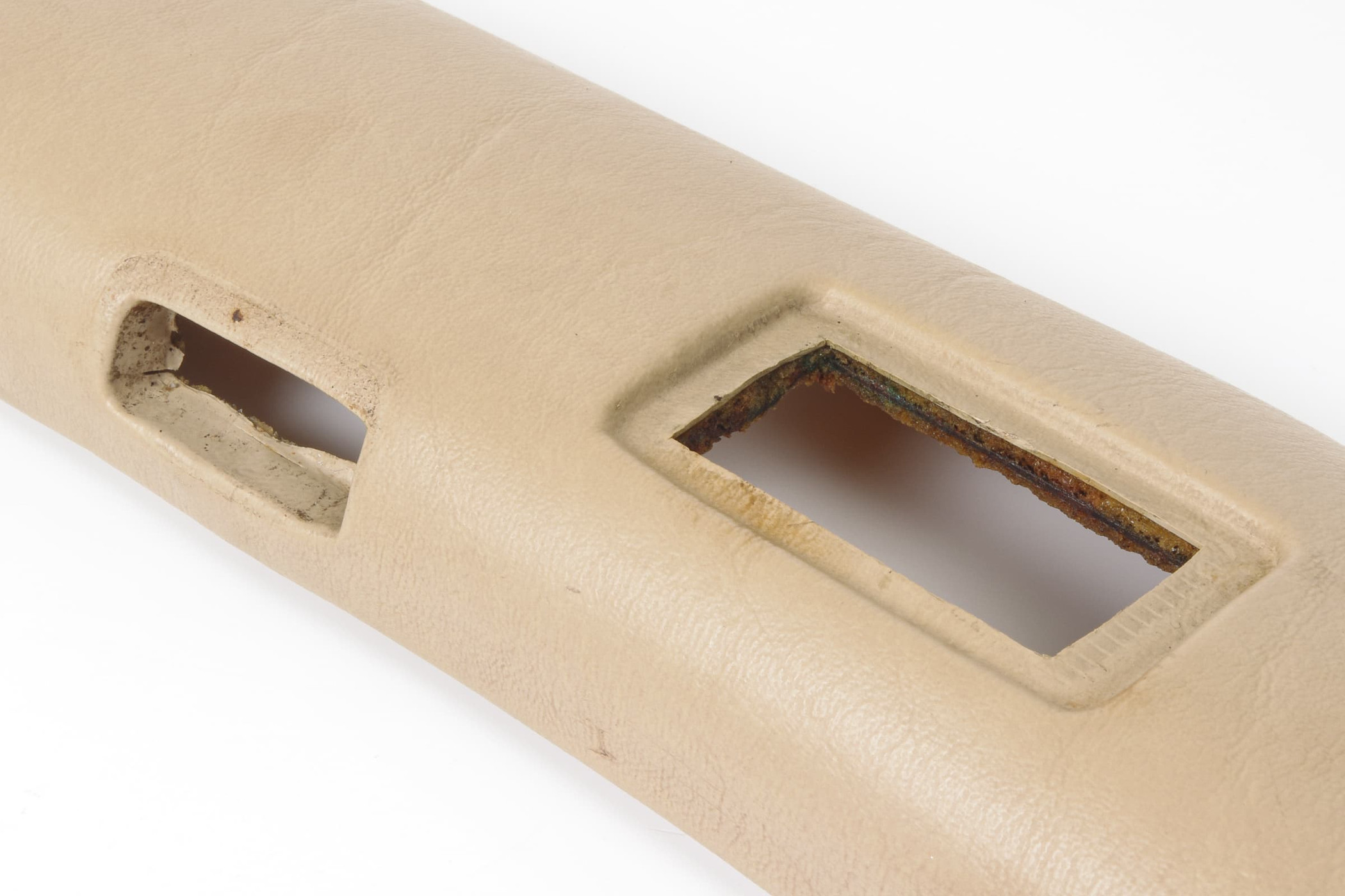 Mercedes 1076700151 Windscreen Moulding - Left Cream | R107 SL