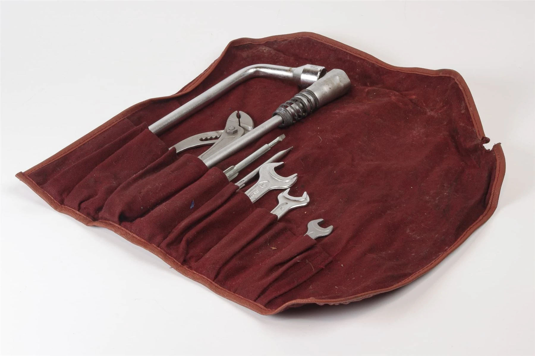 Mercedes 1295800203 Tool Kit - Red (e) | R129 SL