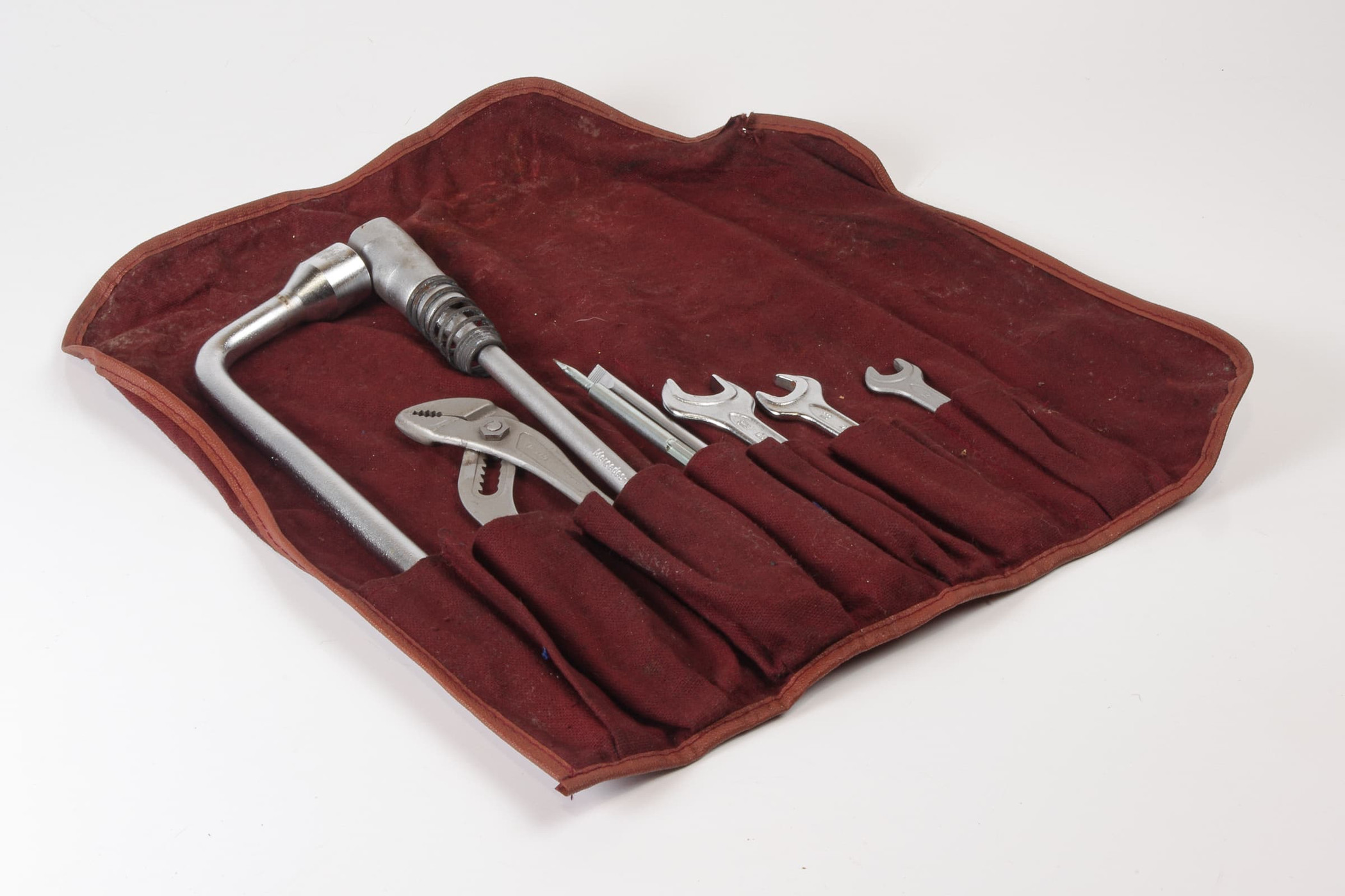 Mercedes 1295800203 Tool Kit - Red (e) | R129 SL