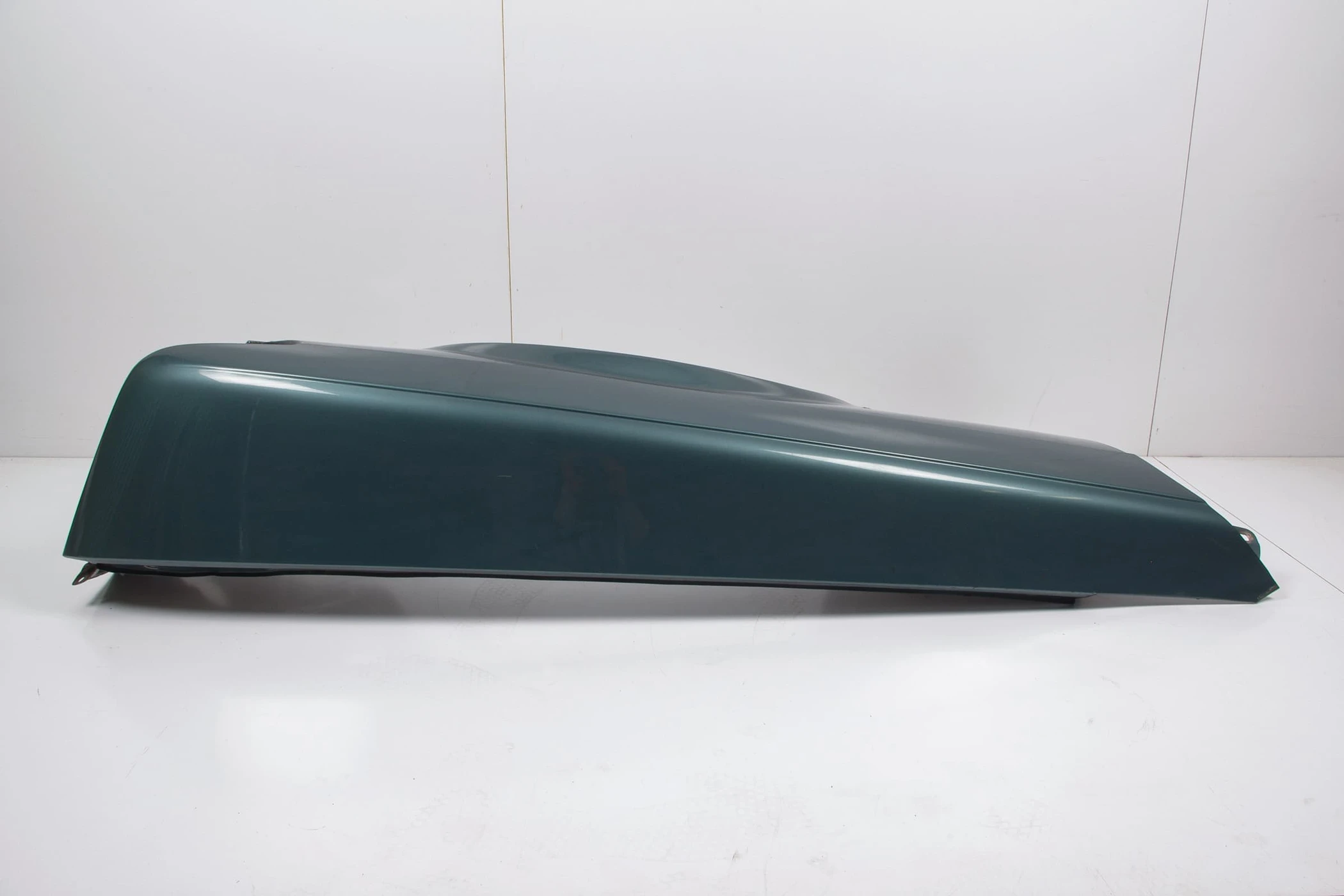 Mercedes 1078801018 Wing - Front Right | C107 R107 SL