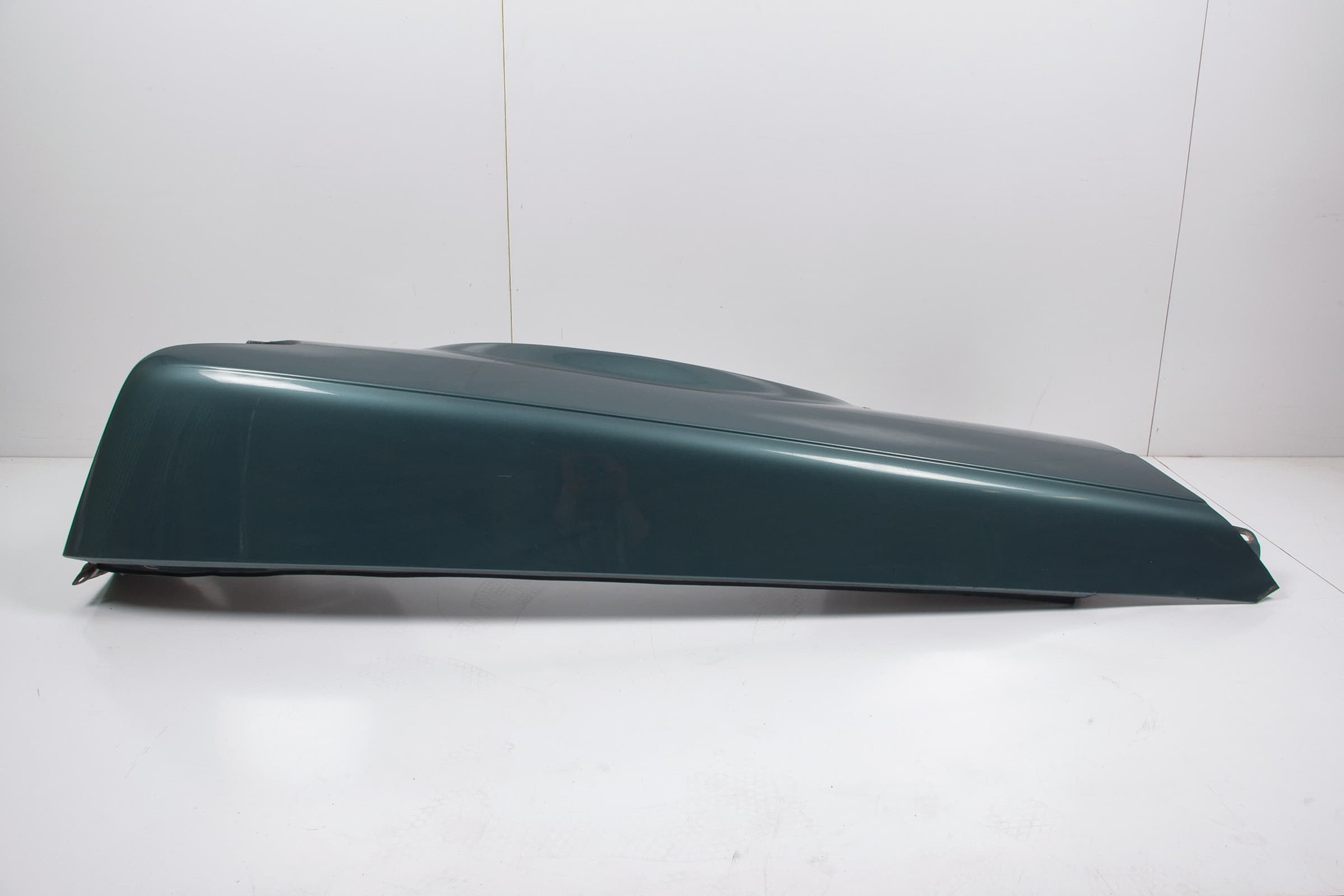 Mercedes 1078801018 Wing - Front Right | C107 R107 SL