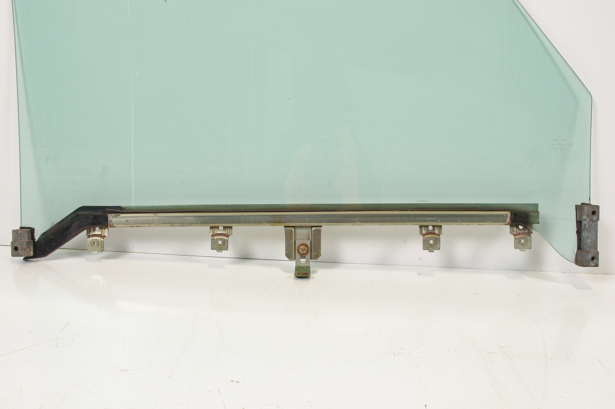 Mercedes 1077202518 Window Glass - Left | R107 SL