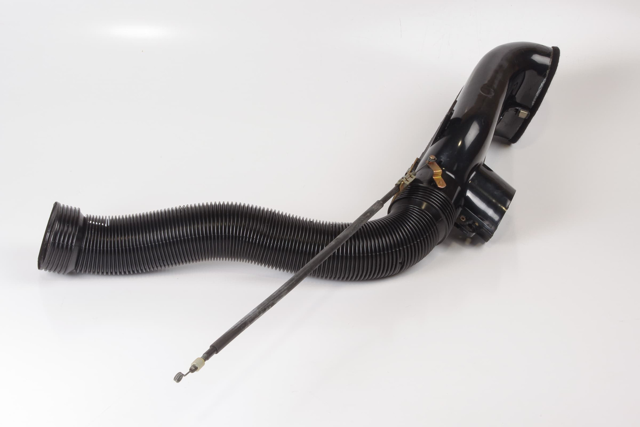 Mercedes 1078301645 A/C Duct (b) | C107 R107 SL