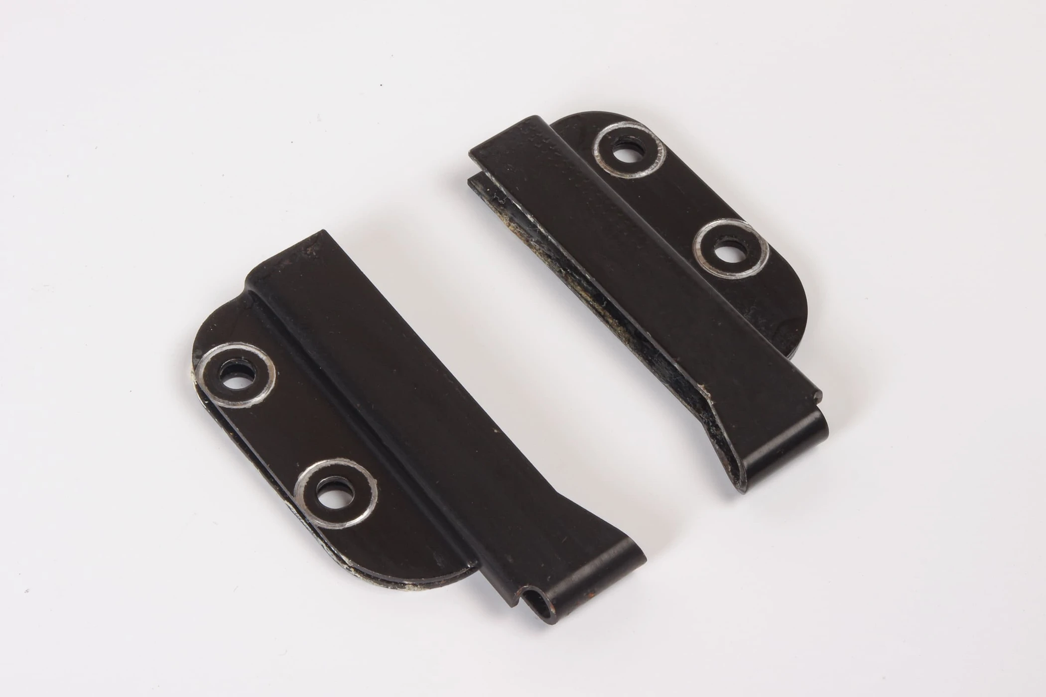 Mercedes 1079190225 Seat Guide - Rear Right | R107 SL