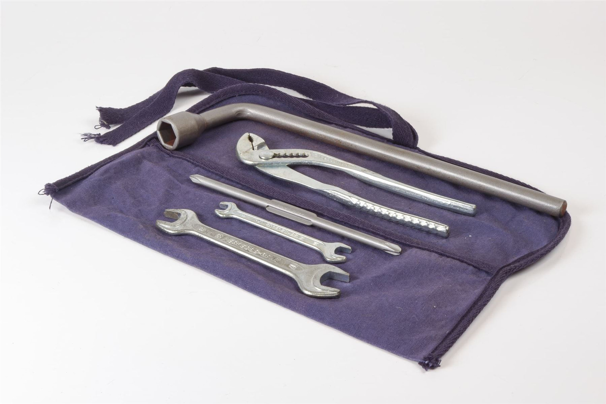 Mercedes 1295800203 Tool Kit - Blue | R129 SL