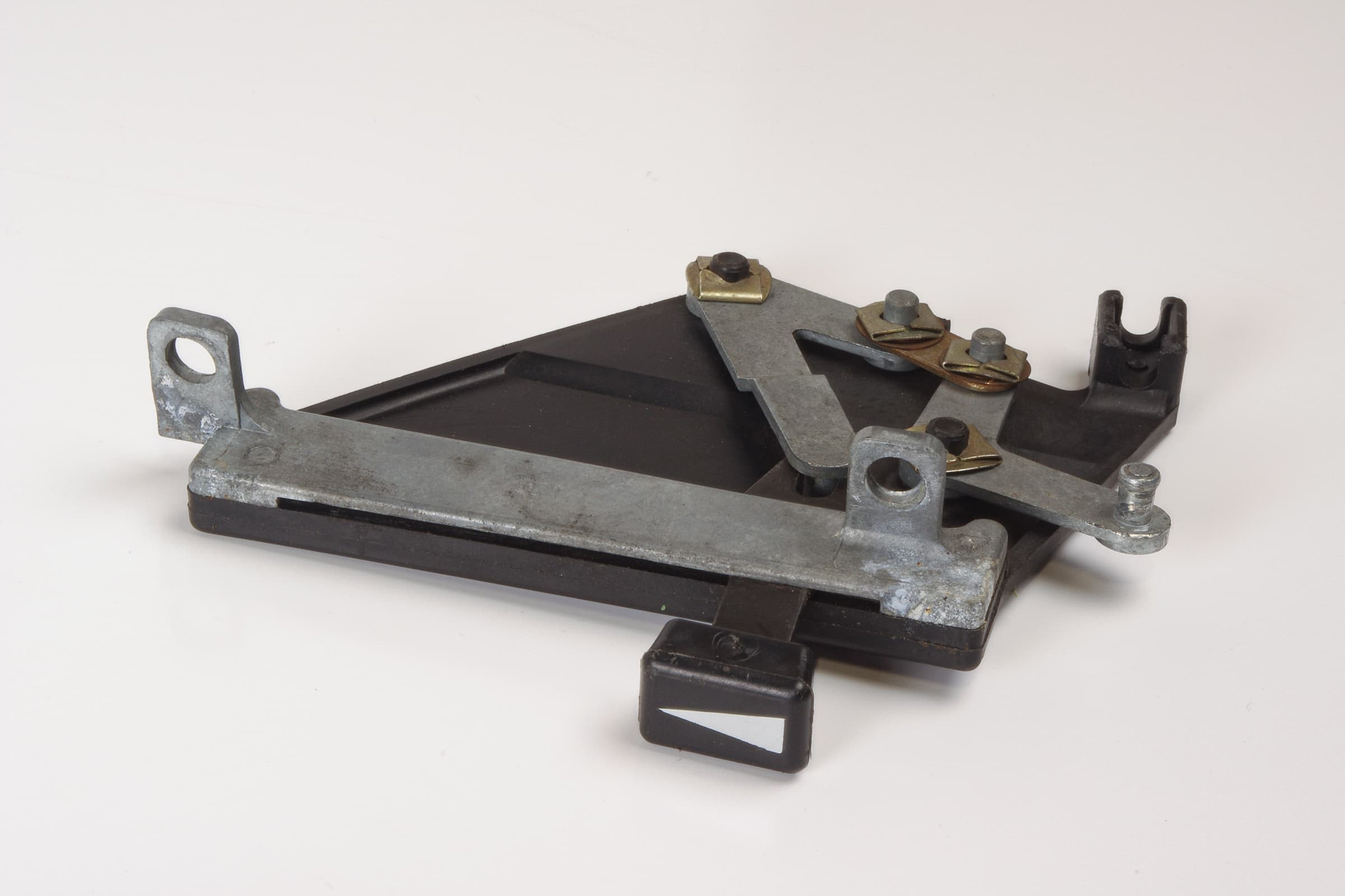 Mercedes 1078300485 HVAC Control Regulator - Right | C107 R107 SL