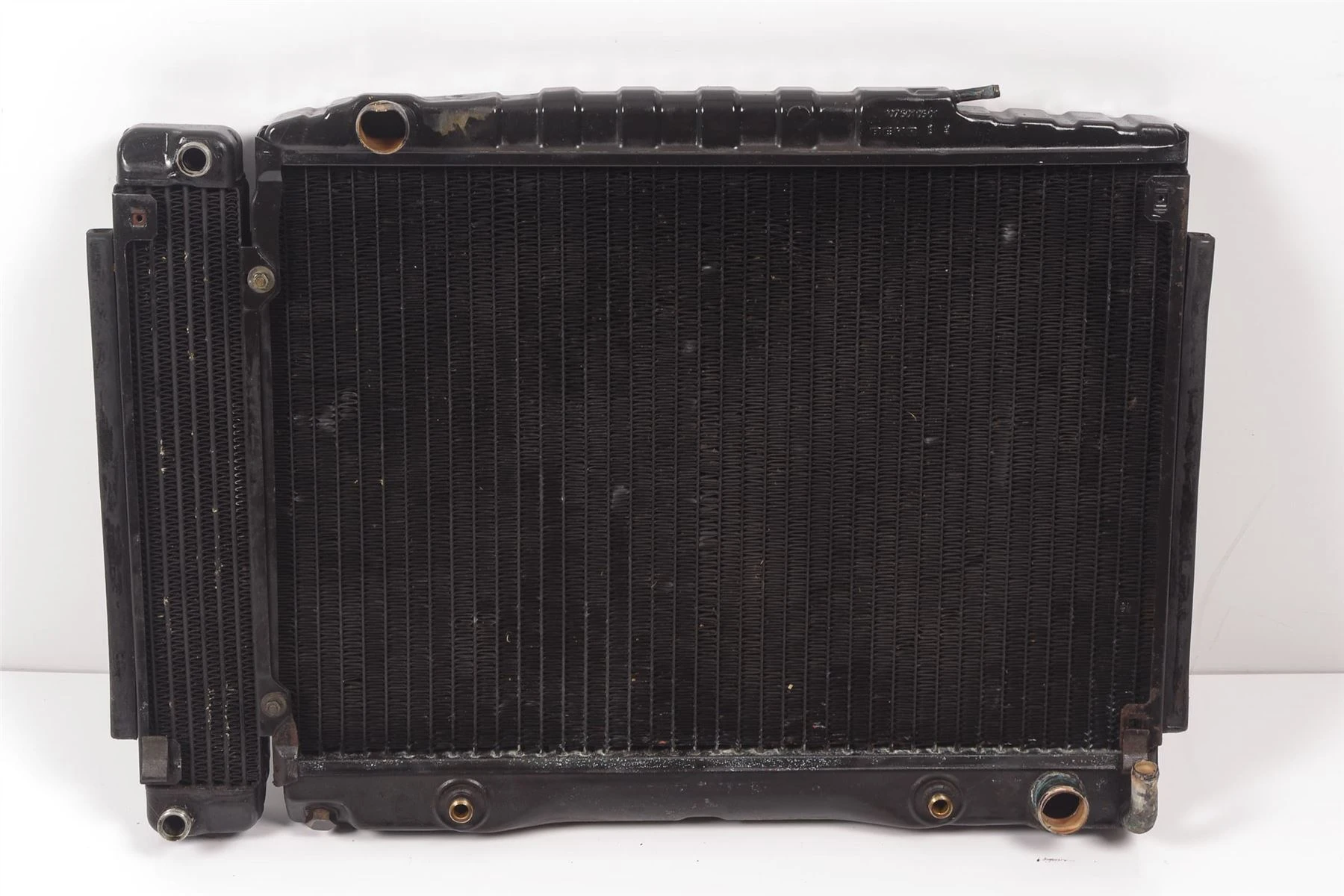 Mercedes 1075011101 Radiator & Oil Cooler | C107 R107 SL