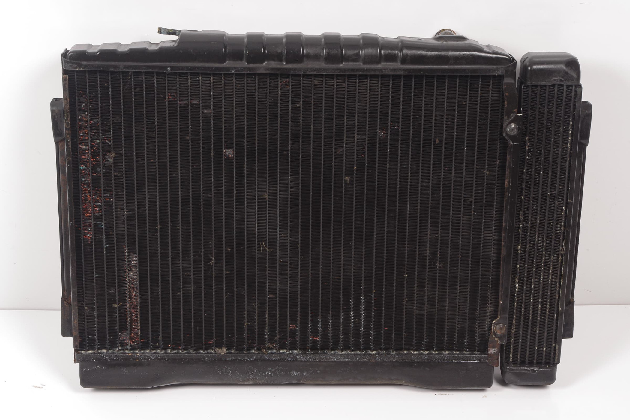 Mercedes 1075011101 Radiator & Oil Cooler | C107 R107 SL