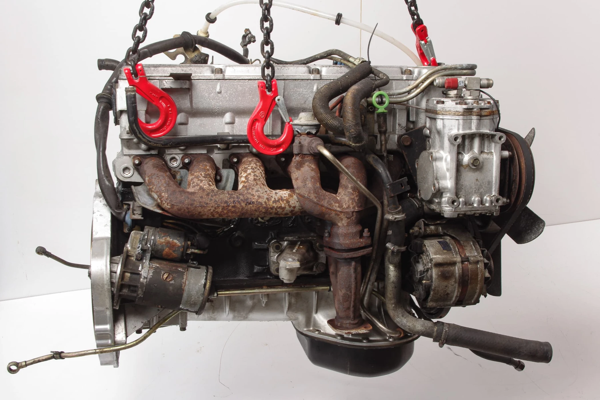 Mercedes 1100108008 Engine M110 | C107 R107 SL W116 W126 S W123 E W460 W461 G