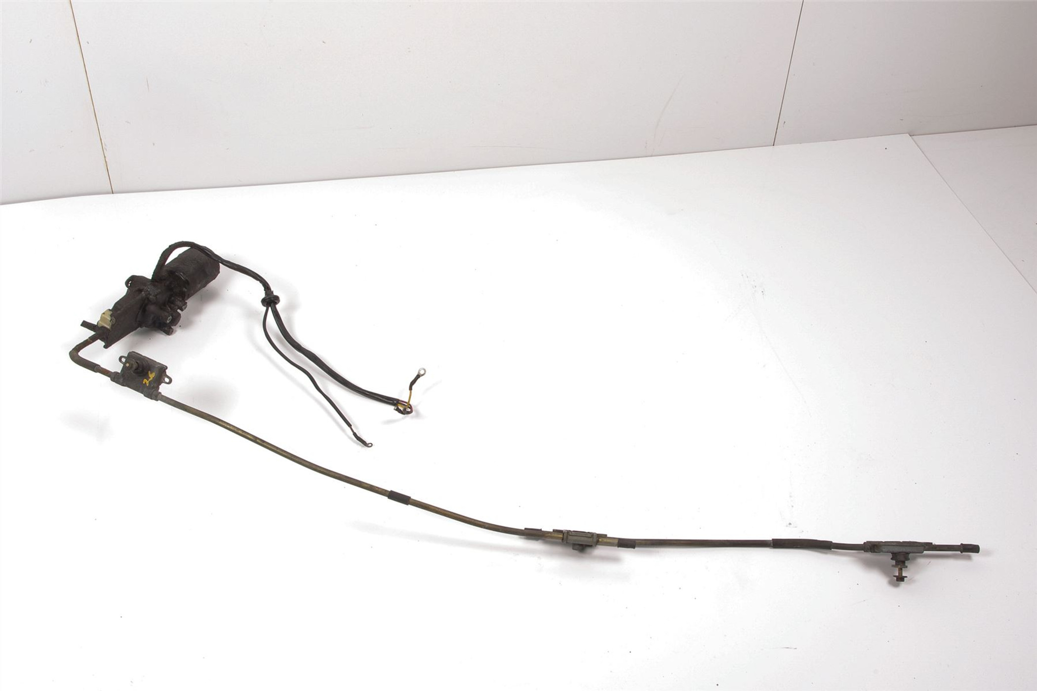 Mercedes 0008202642 Headlight Washer Motor - Drive Arm - Gearing | R107 SL