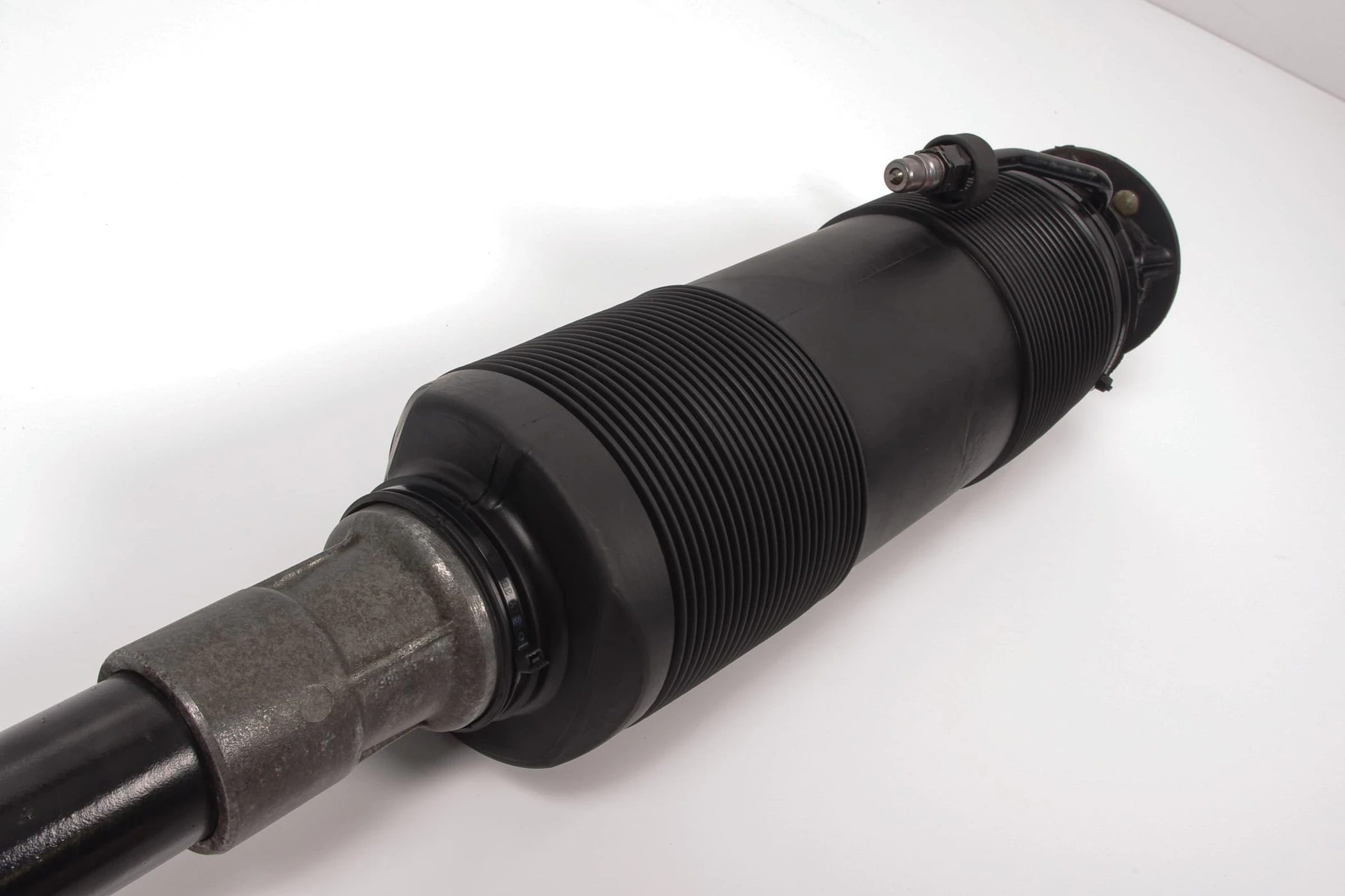 Mercedes 2203209213 ABC Strut - Rear Right | C215 CL W220 S