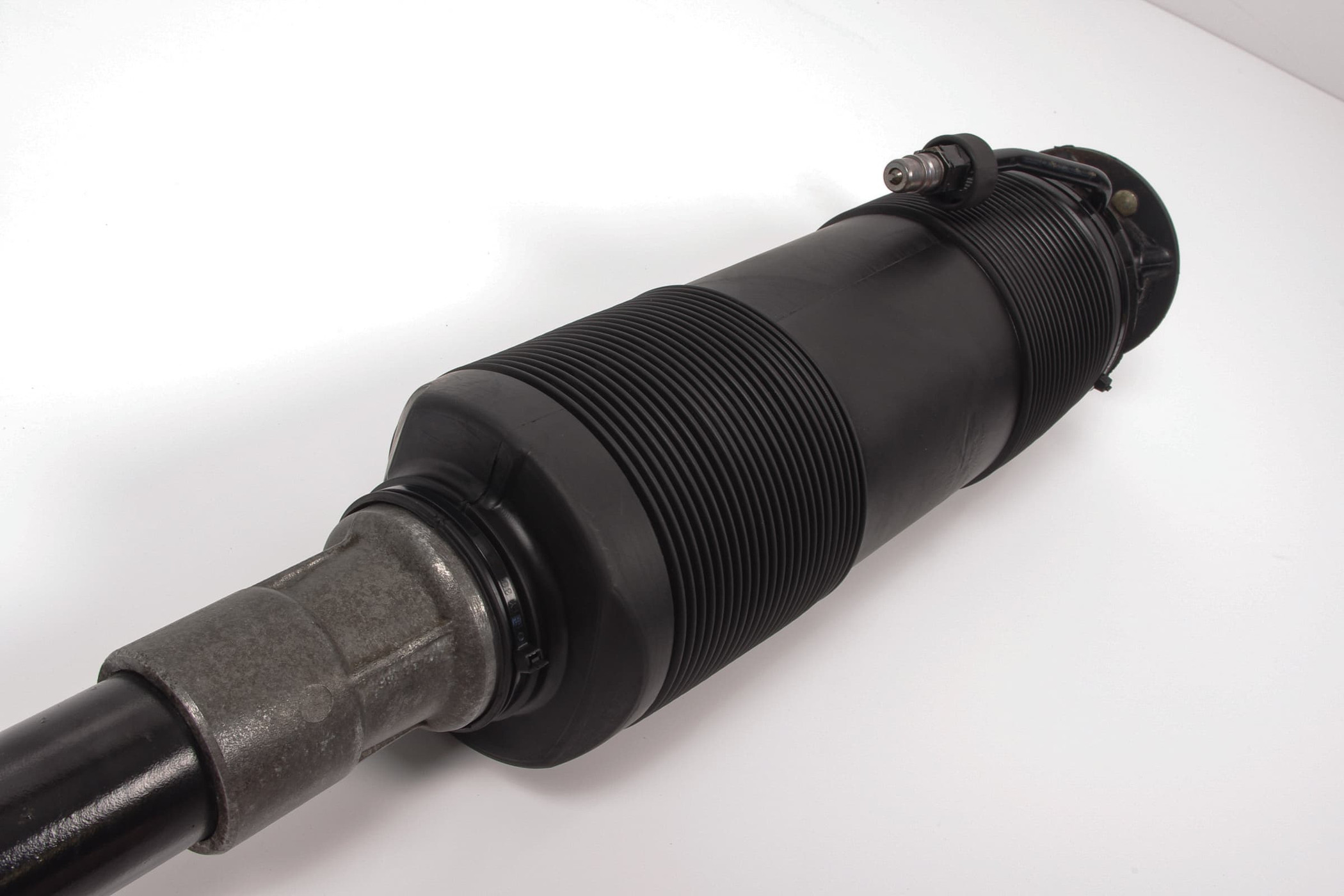 Mercedes 2203209213 ABC Strut - Rear Right | C215 CL W220 S