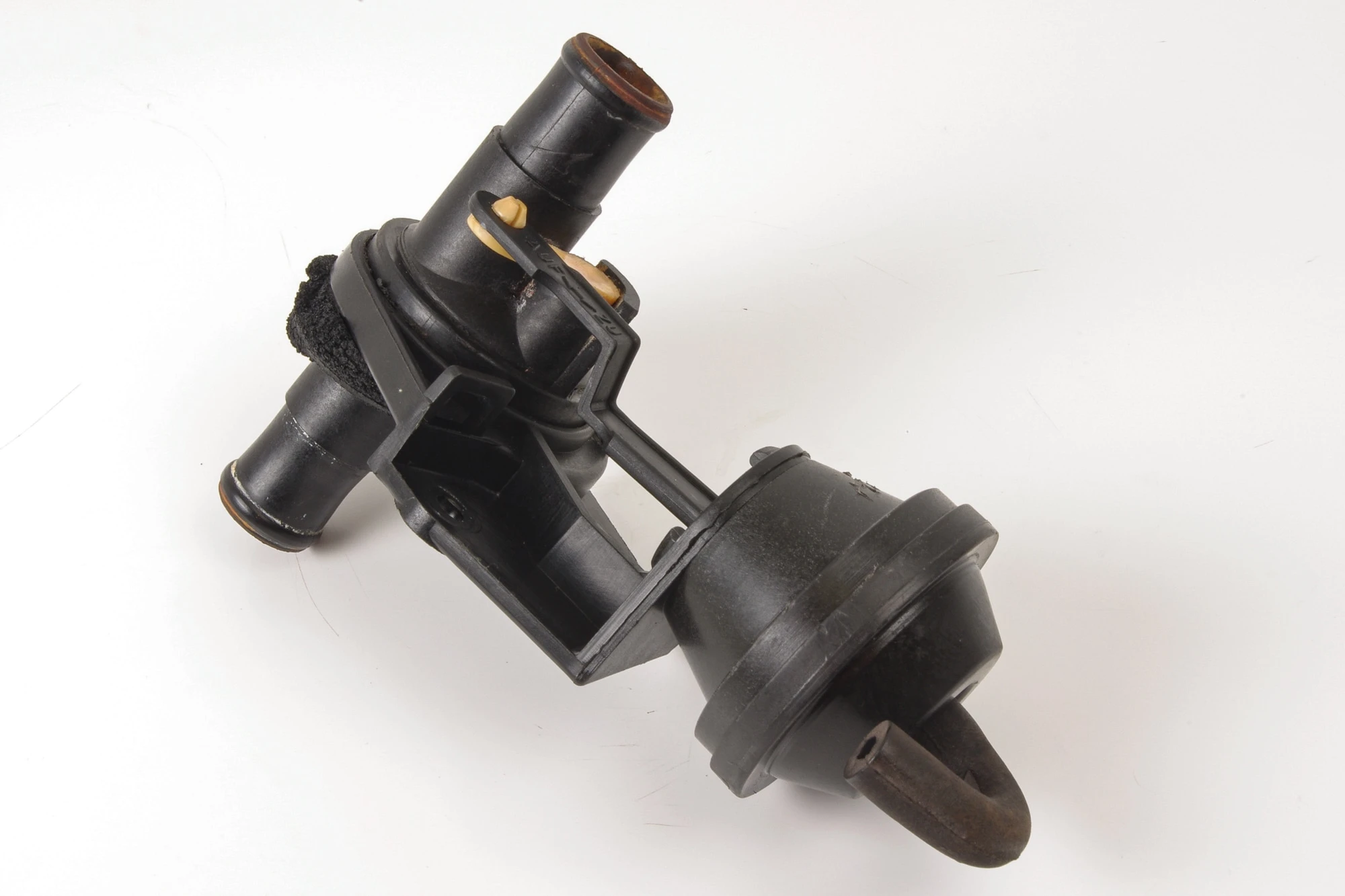 Mercedes 1078300584 Heater Control Valve | C107 R107 SL W123 V123 S123 E
