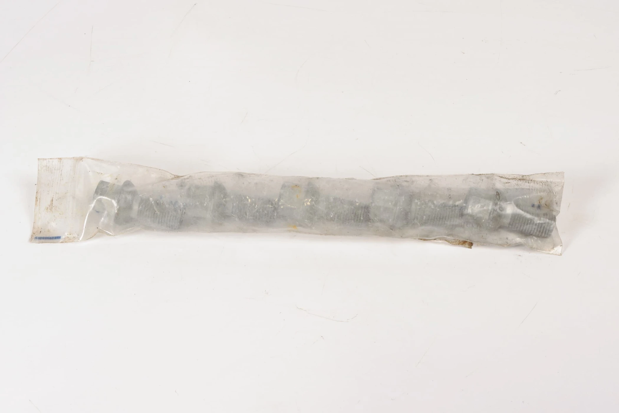 Mercedes 2204000170 Spare Wheel Bolt x5 (New Old St.) | W164 W166 M X166 GL...