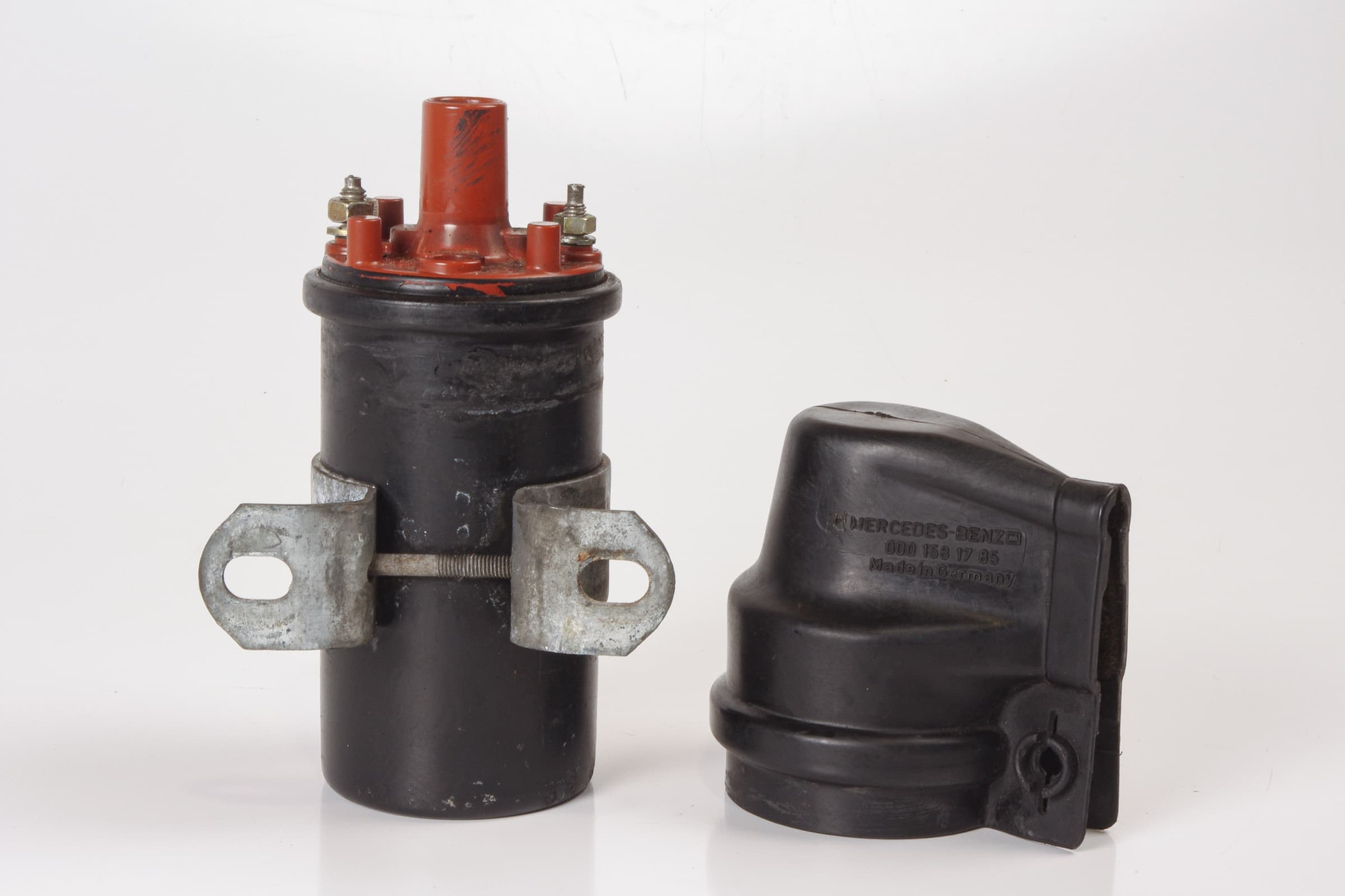 Mercedes 0001584003 Ignition Coil & Cap (a) | C107 R107 SL W123 W124 E W126 S...