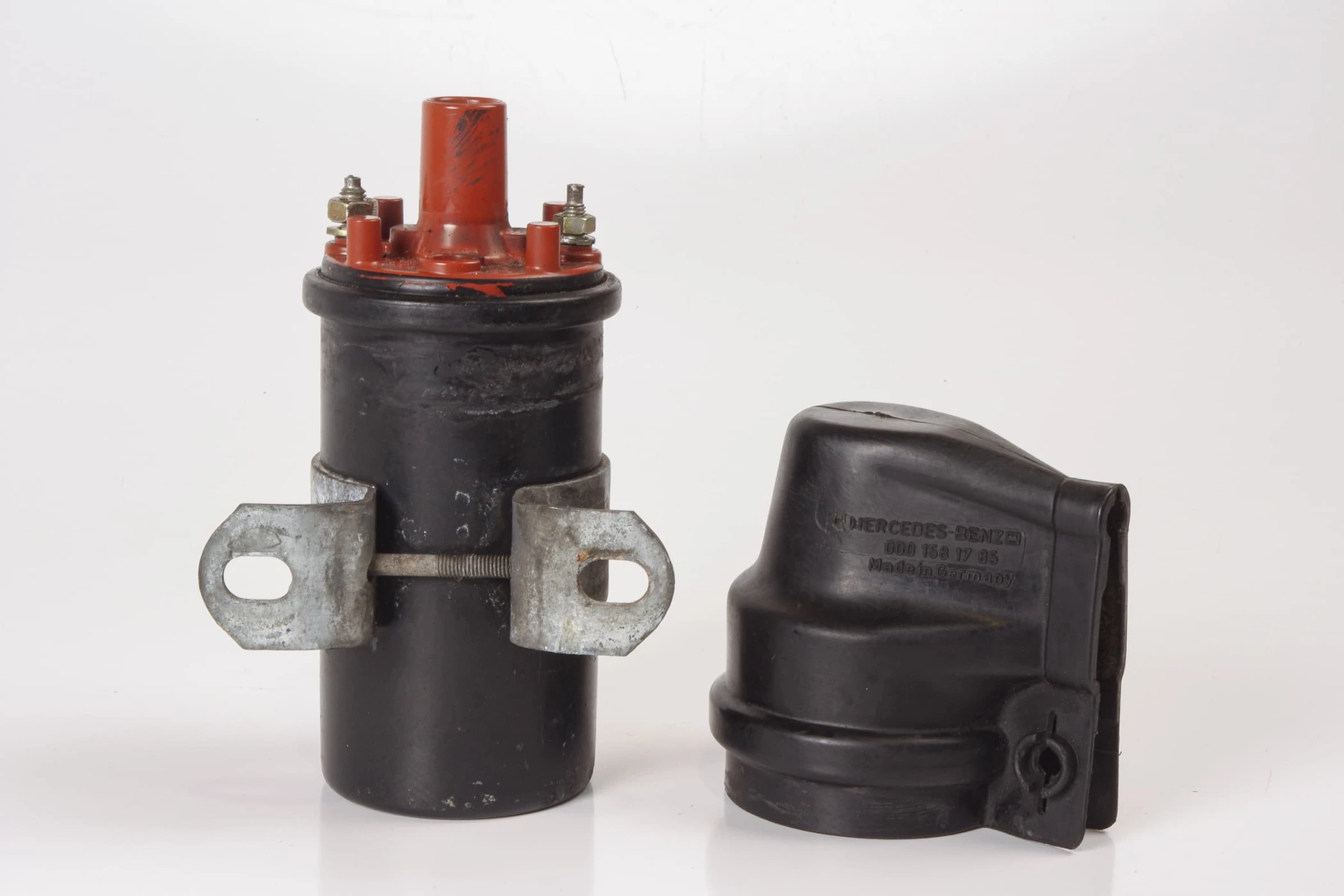 Mercedes 0001584003 Ignition Coil & Cap (a) | C107 R107 SL W123 W124 E W126 S...