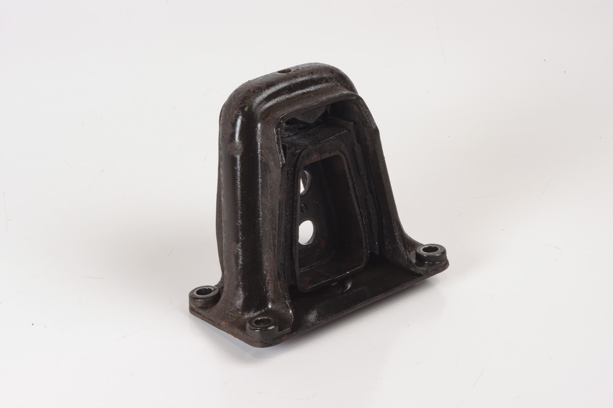 Mercedes 1233511142 Differential Mount - Rear | C107 R107 SL W114 W115 W123 E...