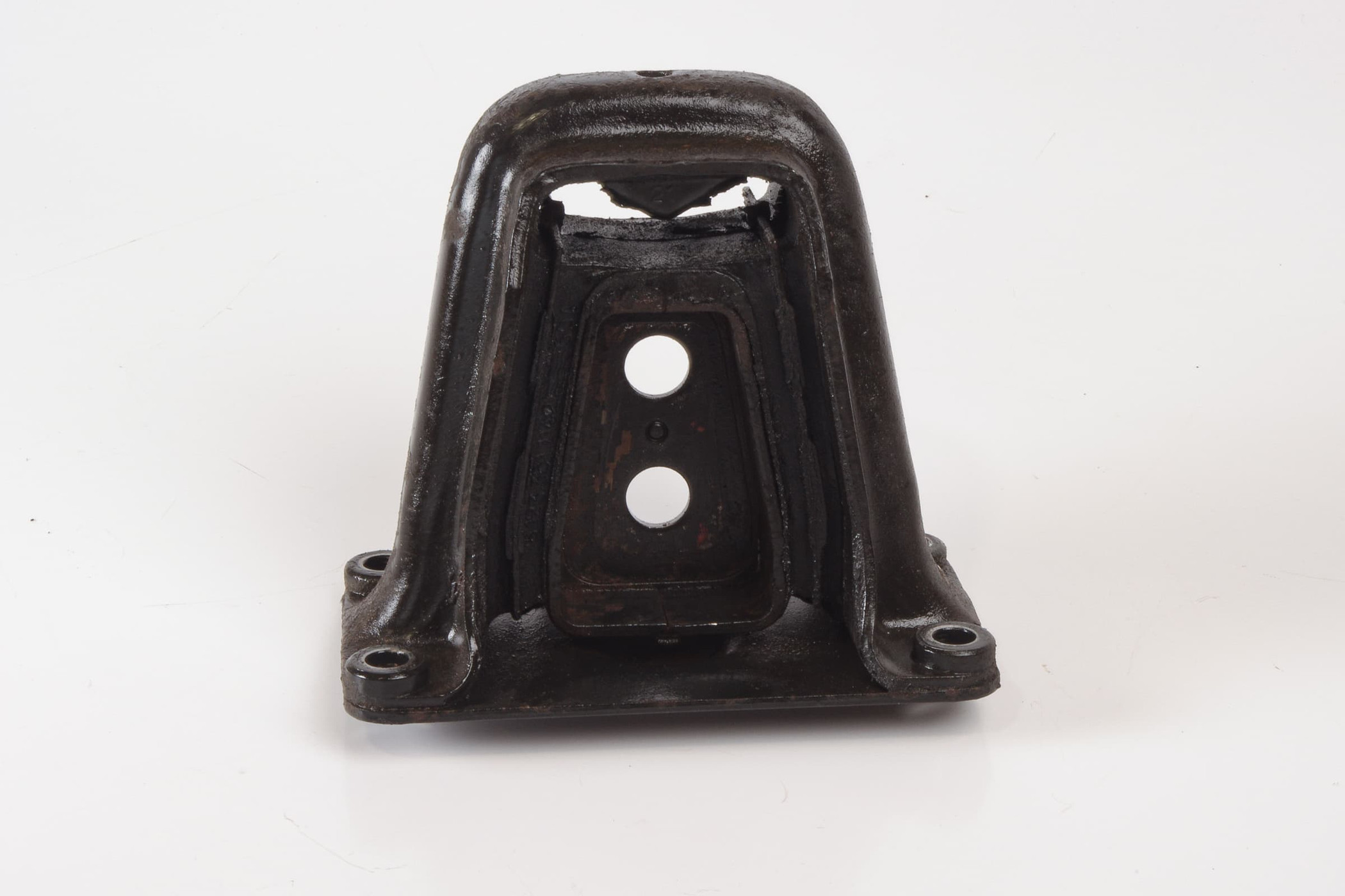 Mercedes 1233511142 Differential Mount - Rear | C107 R107 SL W114 W115 W123 E...