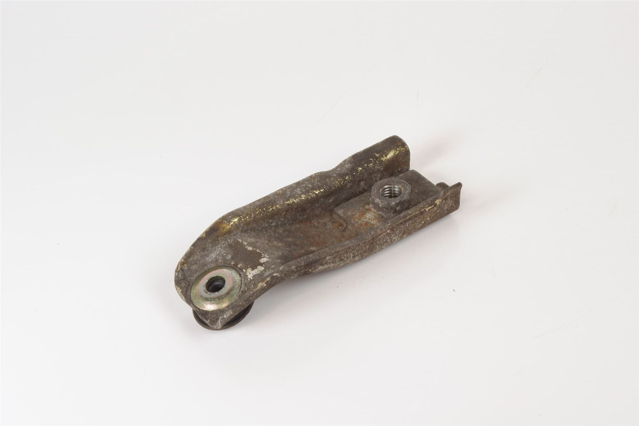 Mercedes 1072400840 Engine Mount Bracket | C107 R107 SL