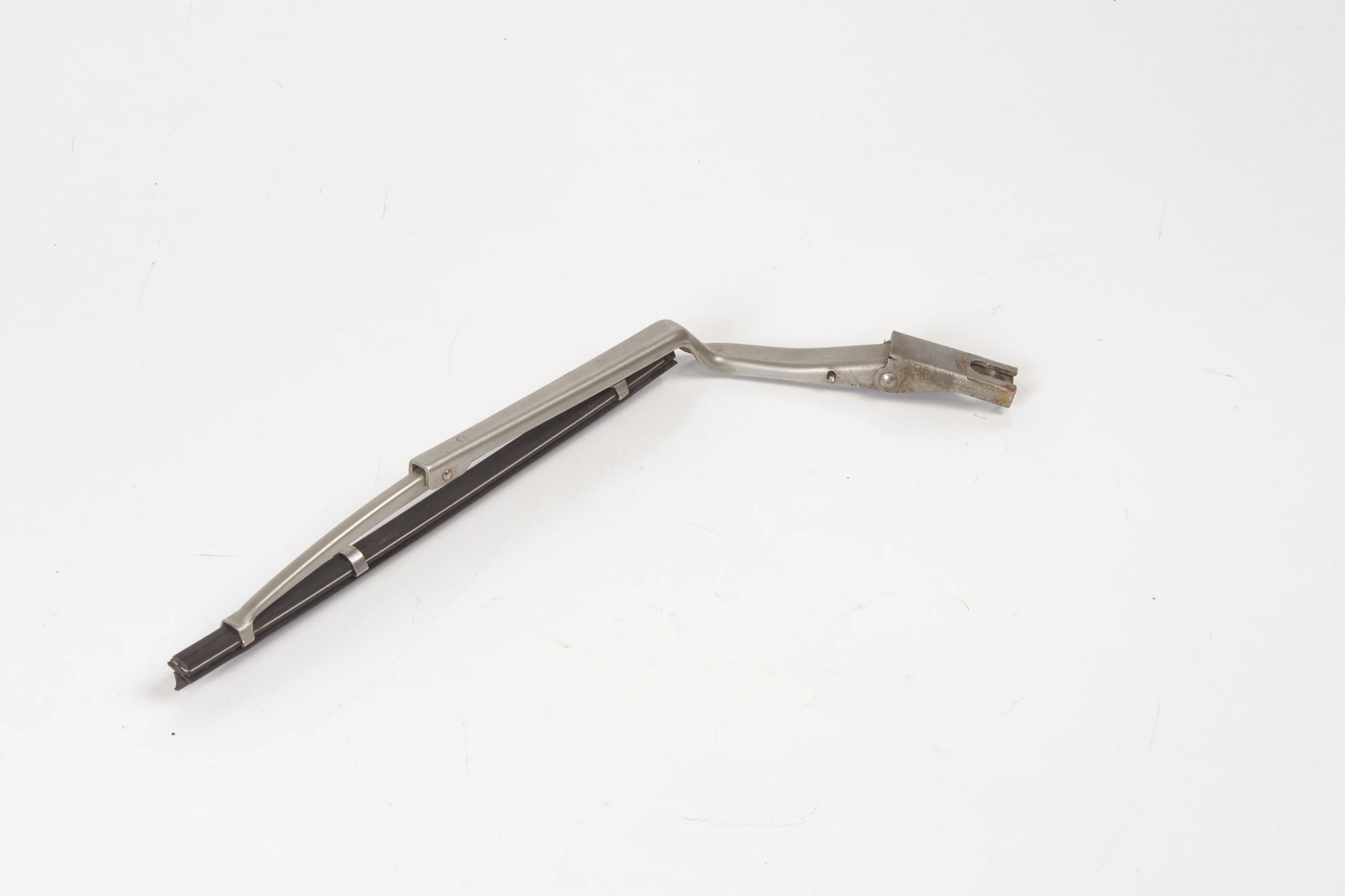 Mercedes 1078203444 Headlight Wiper Arm - Right | C107 R107 SL W108 W109 S...