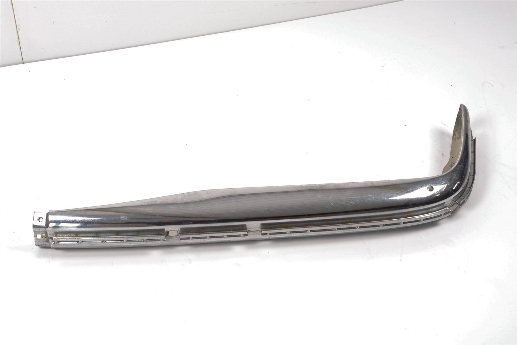 Mercedes 1158802270 Bumper Chrome - Front Right (New Old St.) | W114 W115 E
