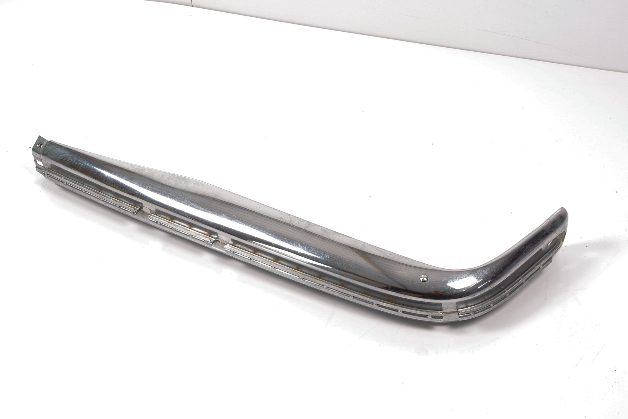 Mercedes 1158802270 Bumper Chrome - Front Right (New Old St.) | W114 W115 E