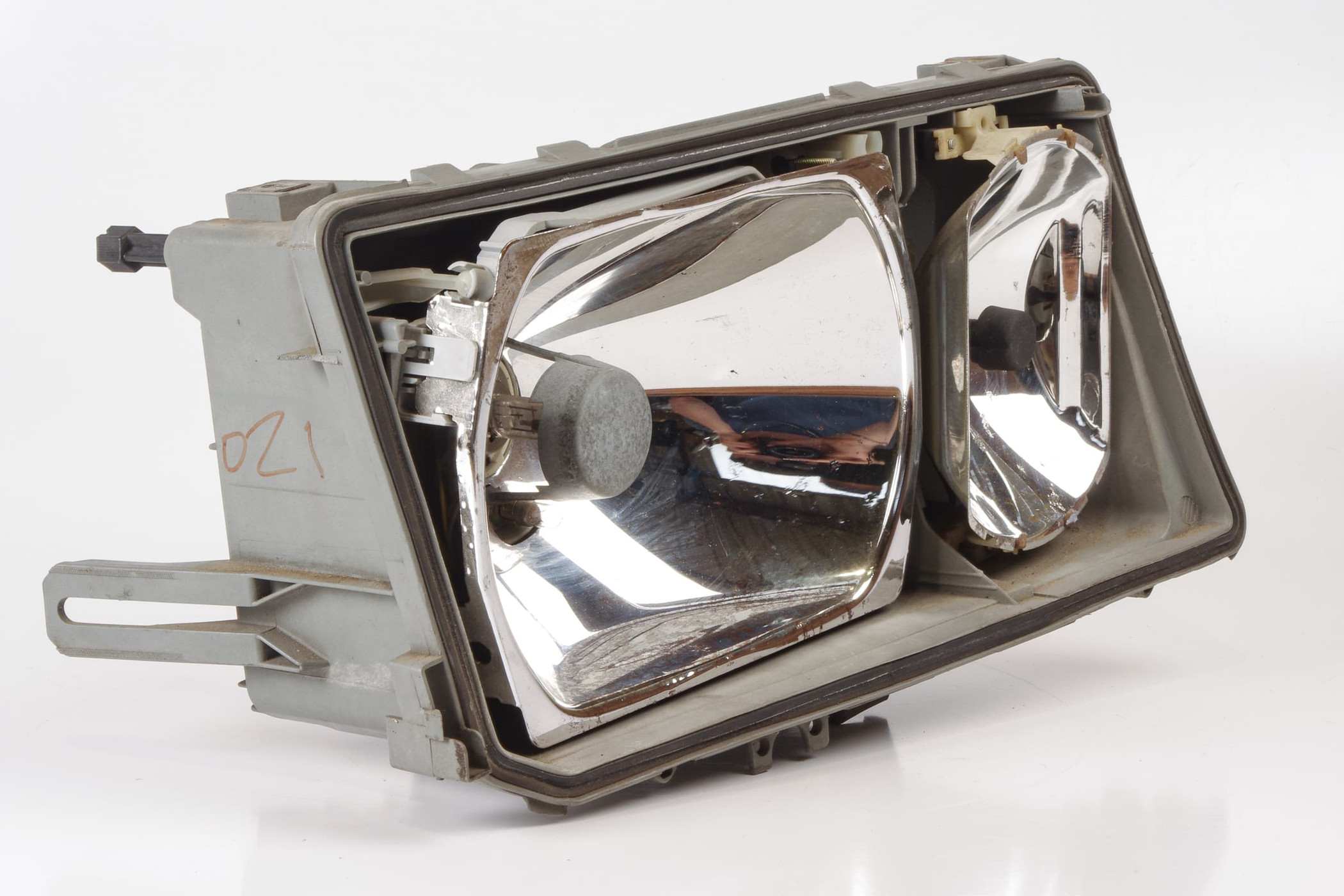 Mercedes 2018200461 Headlight - Right | W201 C