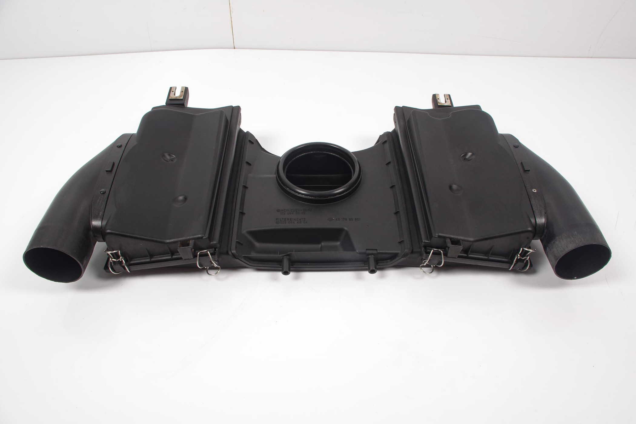 Mercedes 1190940002 Air Box (a) | R129 SL