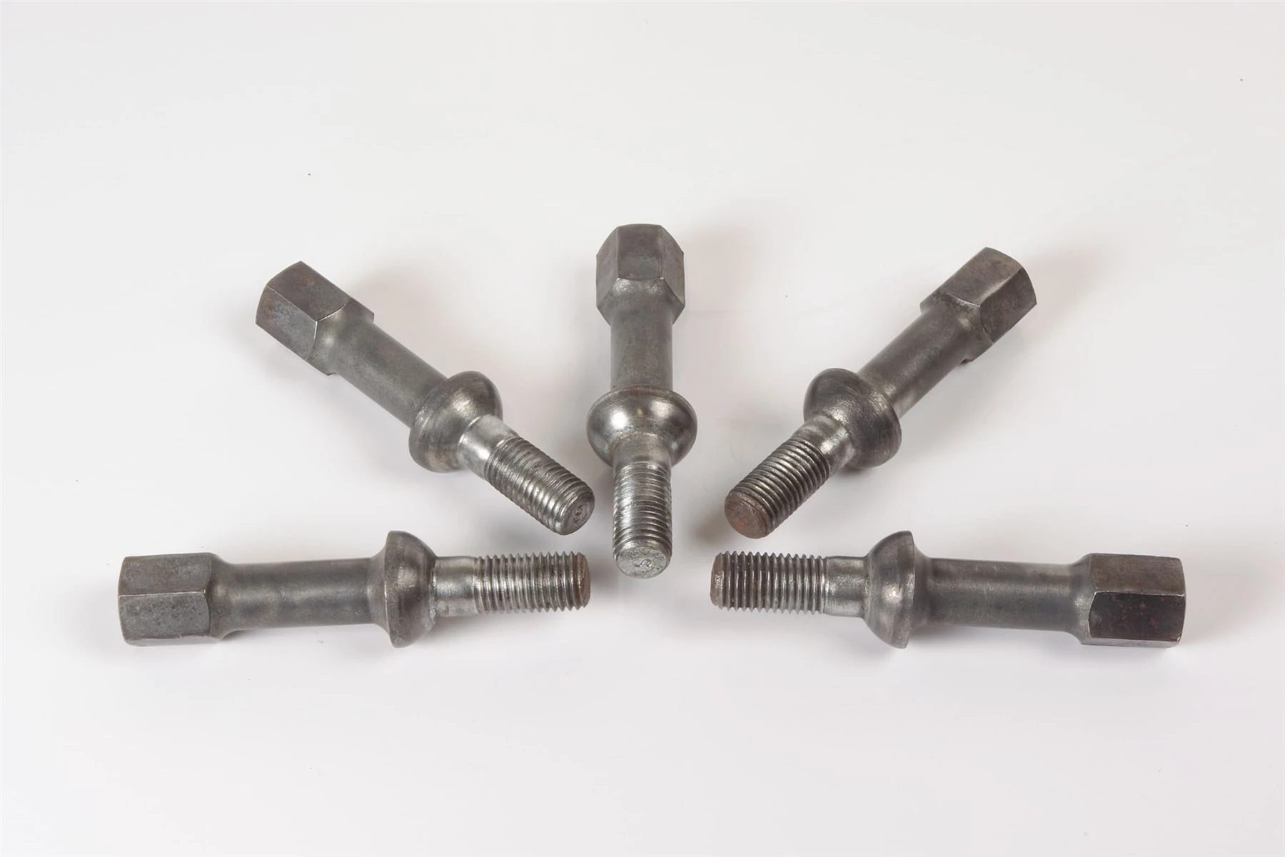 Mercedes 1244000770 Wheel Bolt x5 (a) | R107 R129 SL W124 E W126 W140 S R170...