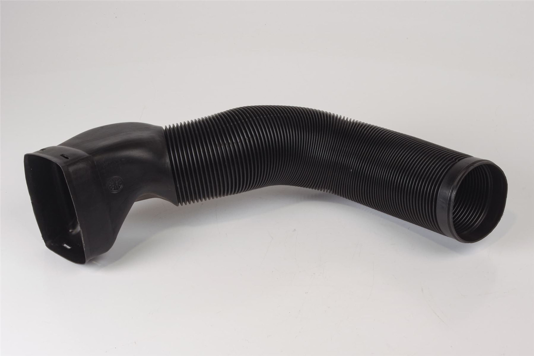 Mercedes 1408314246 Air Duct - Right | W140 V140 C140 S