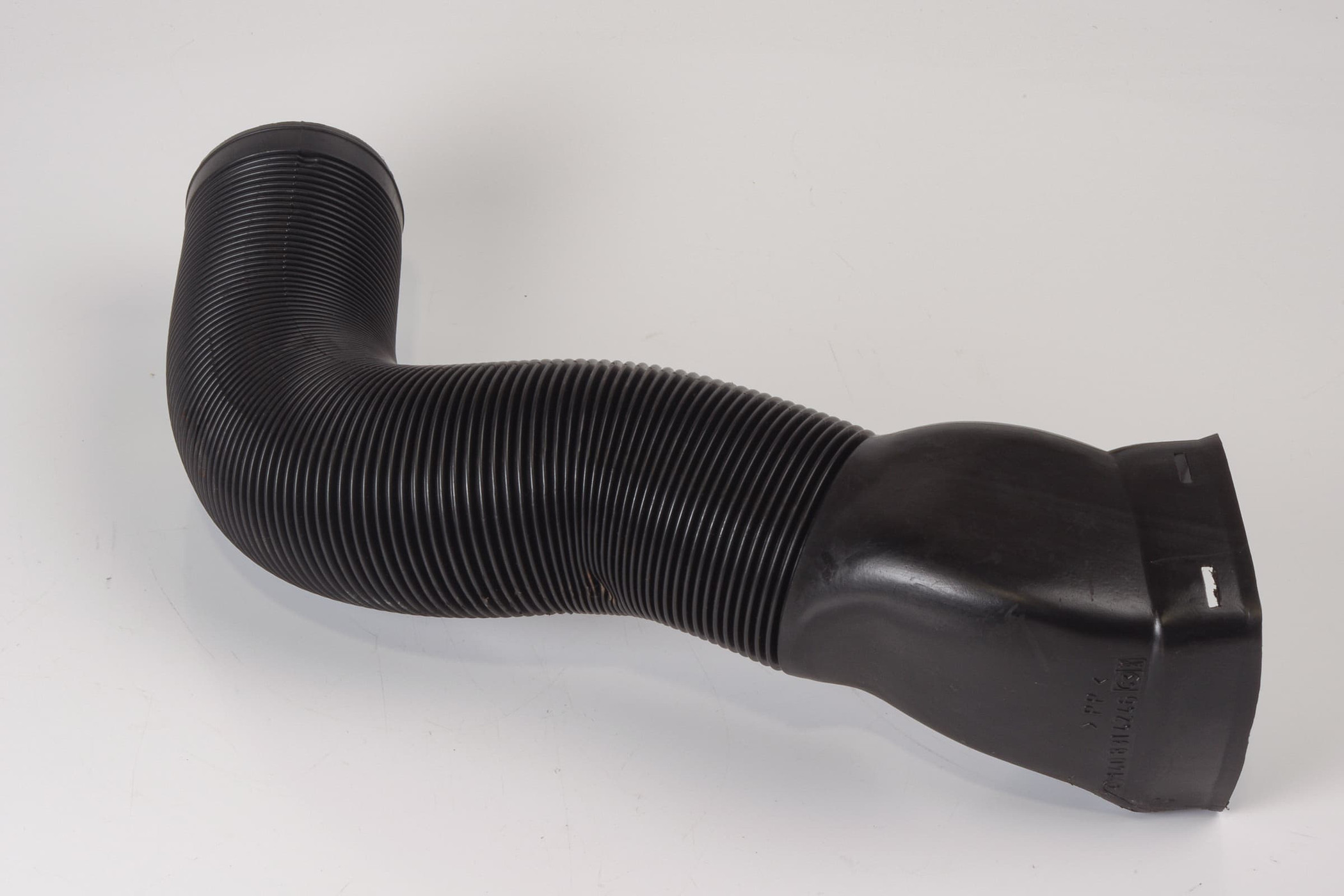 Mercedes 1408314246 Air Duct - Right | W140 V140 C140 S