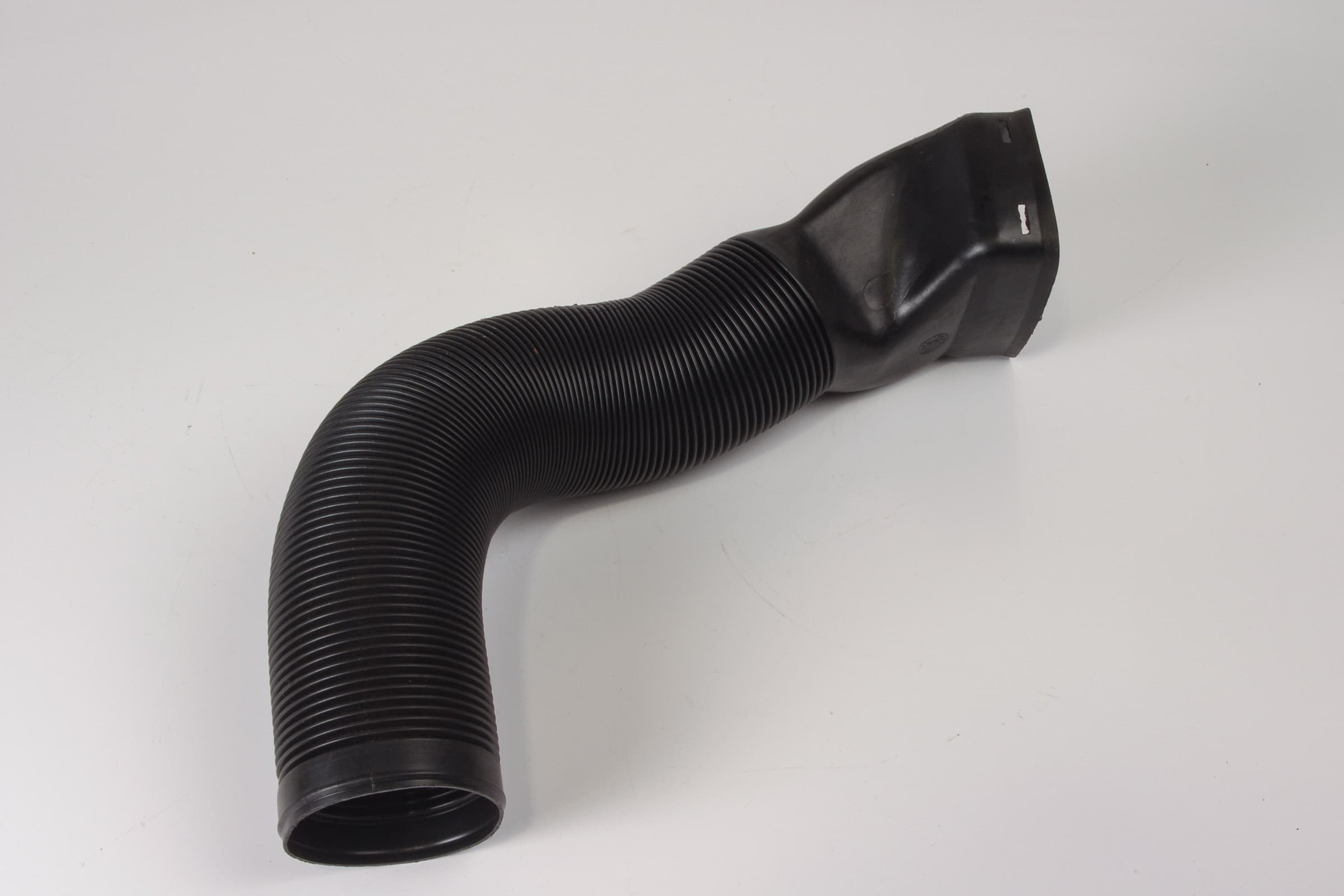 Mercedes 1408314246 Air Duct - Right | W140 V140 C140 S