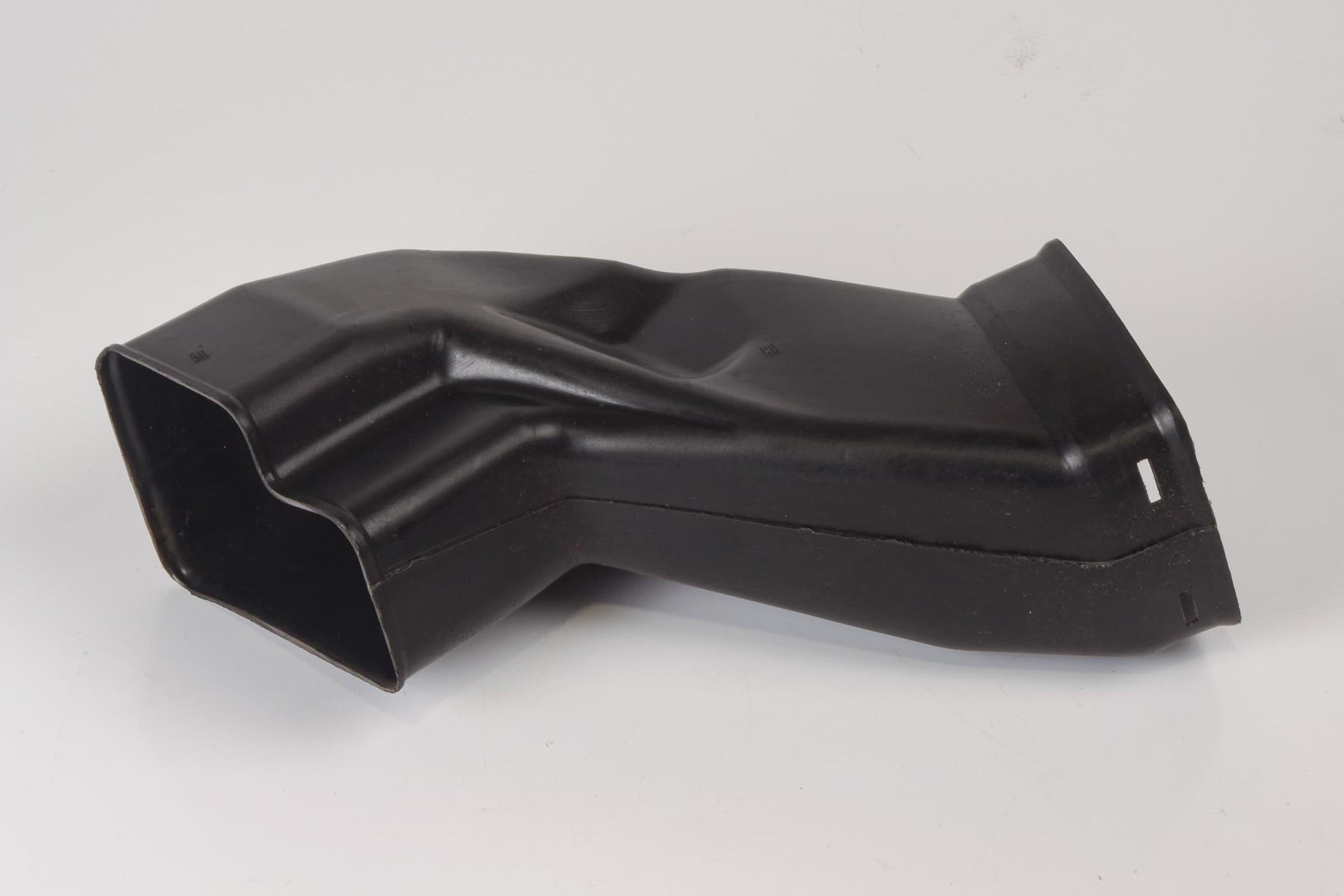 Mercedes 1408311346 Air Duct - Front Left | W140 V140 C140 S