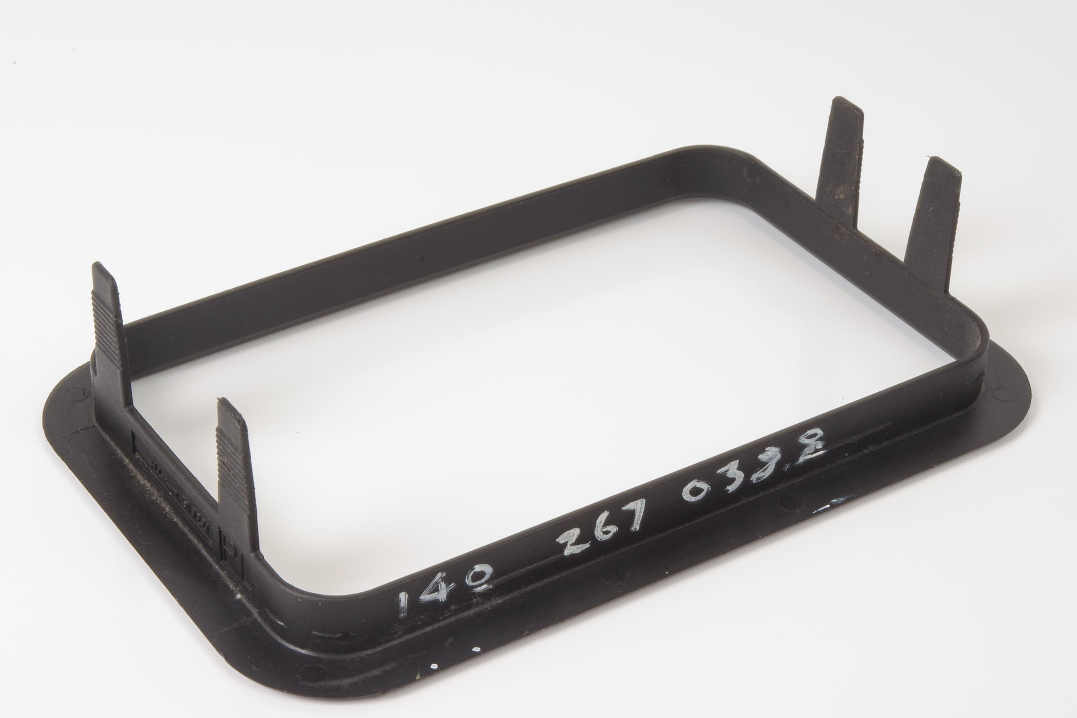 Mercedes 1402670388 Gear Selector Surround - Black (a) | W140 S W210 E W460 G