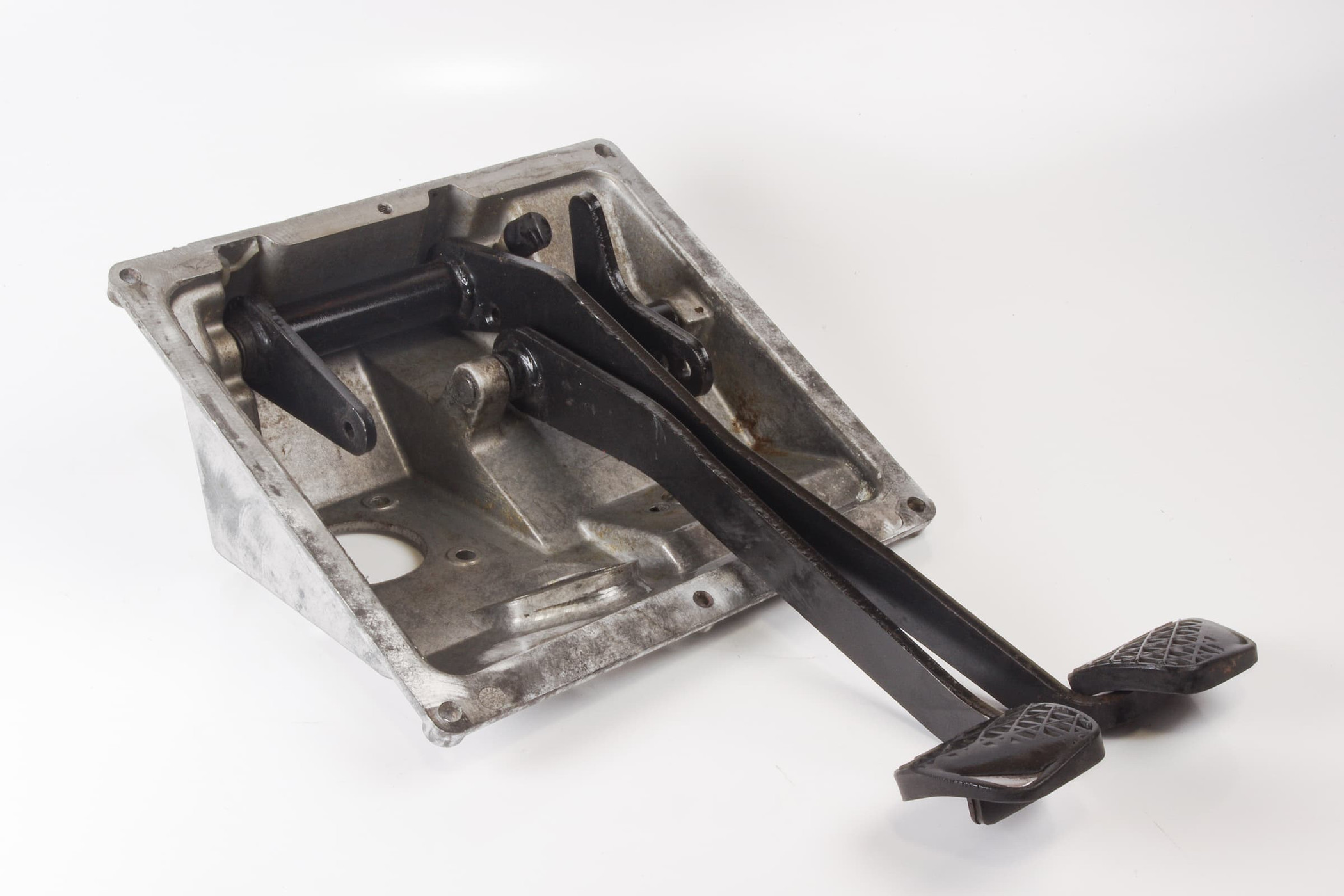 Mercedes 4602940801 Pedal Assembly | W460 W461 G