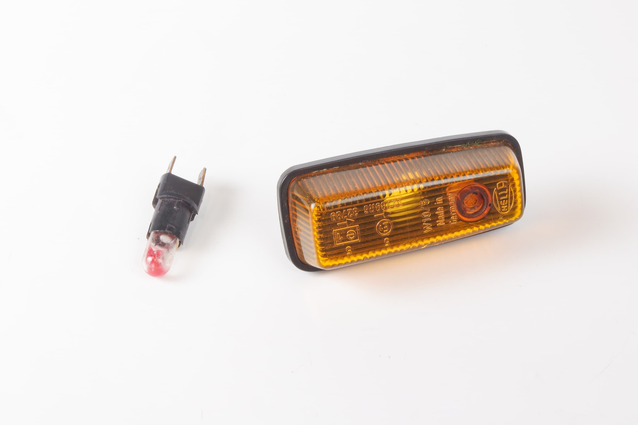 Mercedes 0018227420 Indicator Lens - Orange | W460 W461 W463 G