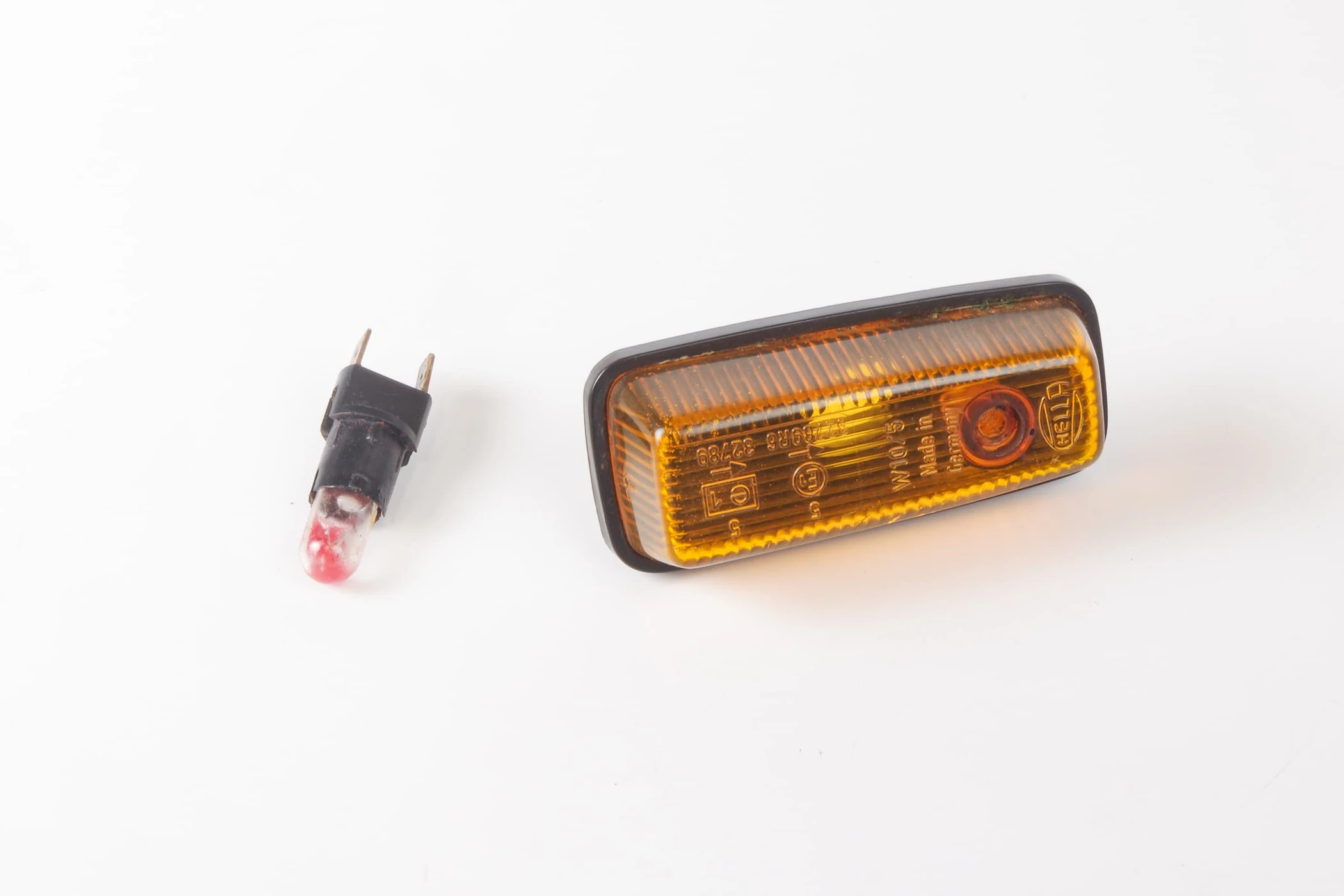 Mercedes 0018227420 Indicator Lens - Orange | W460 W461 W463 G