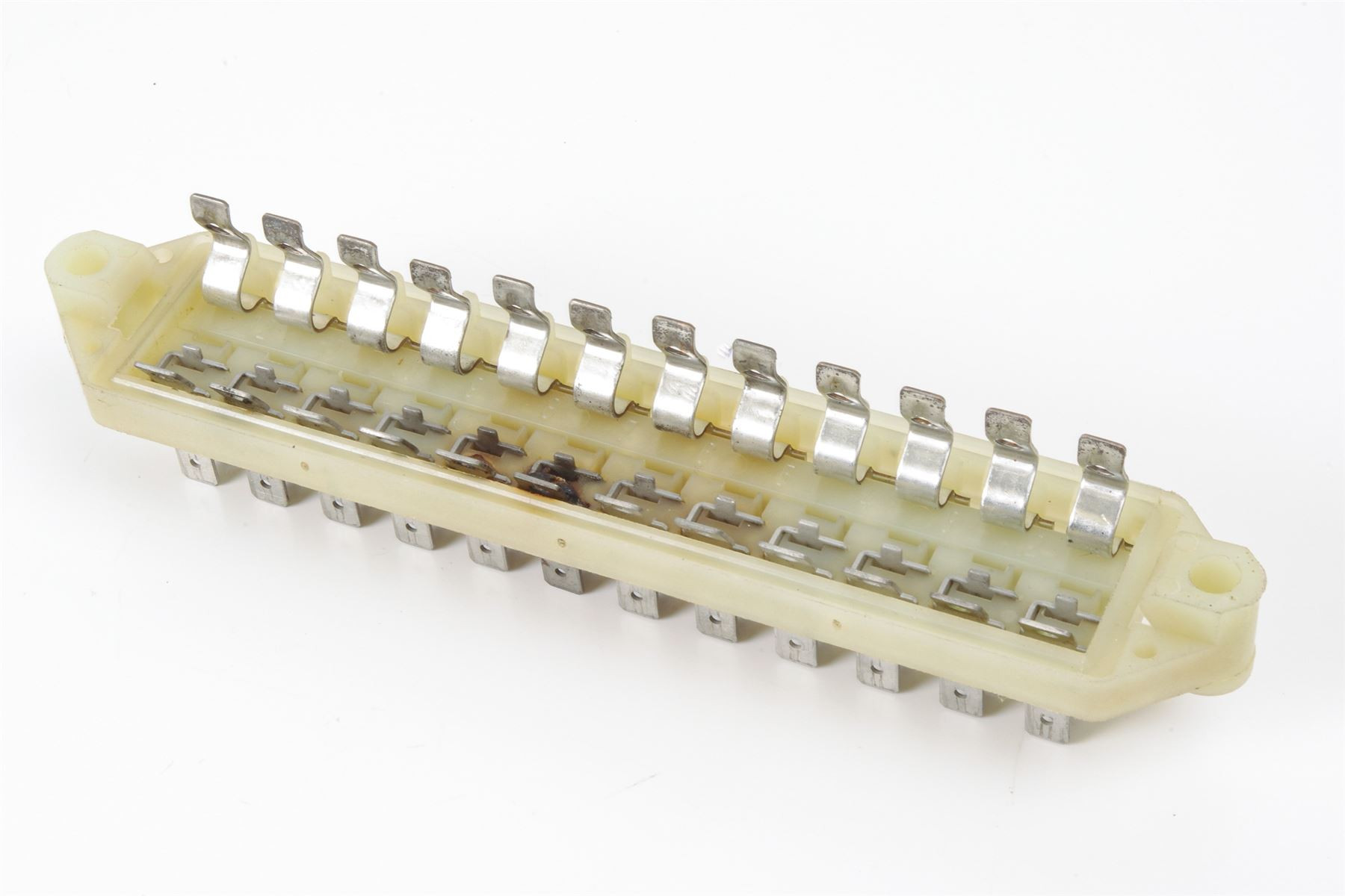 Mercedes 4605450301 Fuse Box | W460 W461 G