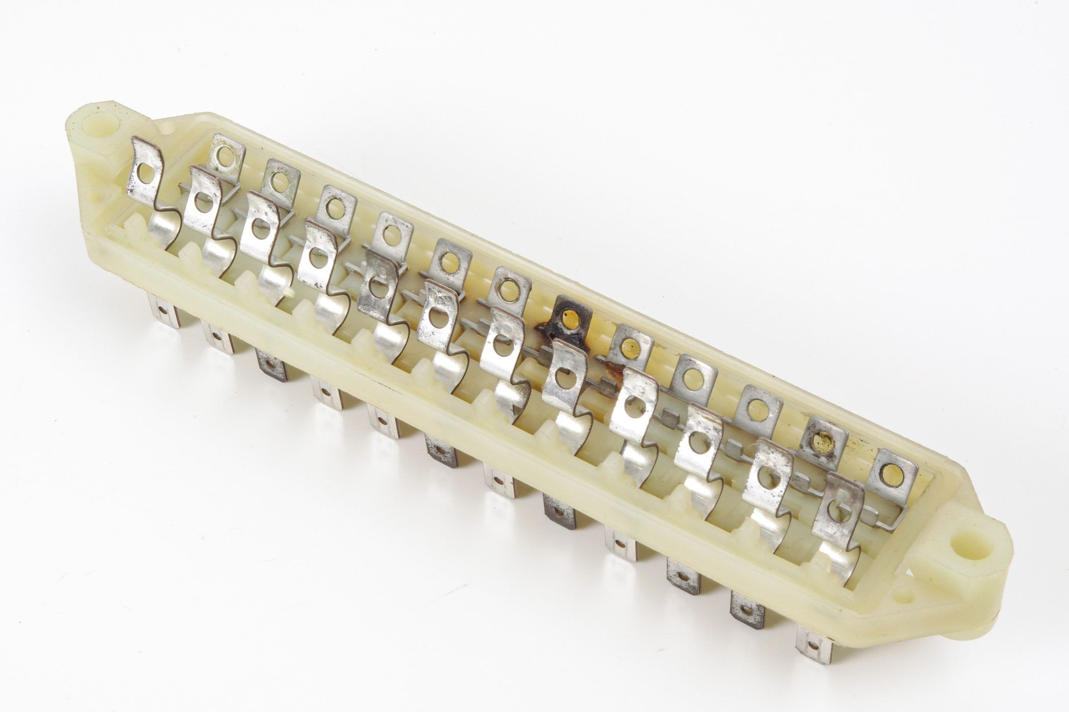 Mercedes 4605450301 Fuse Box | W460 W461 G