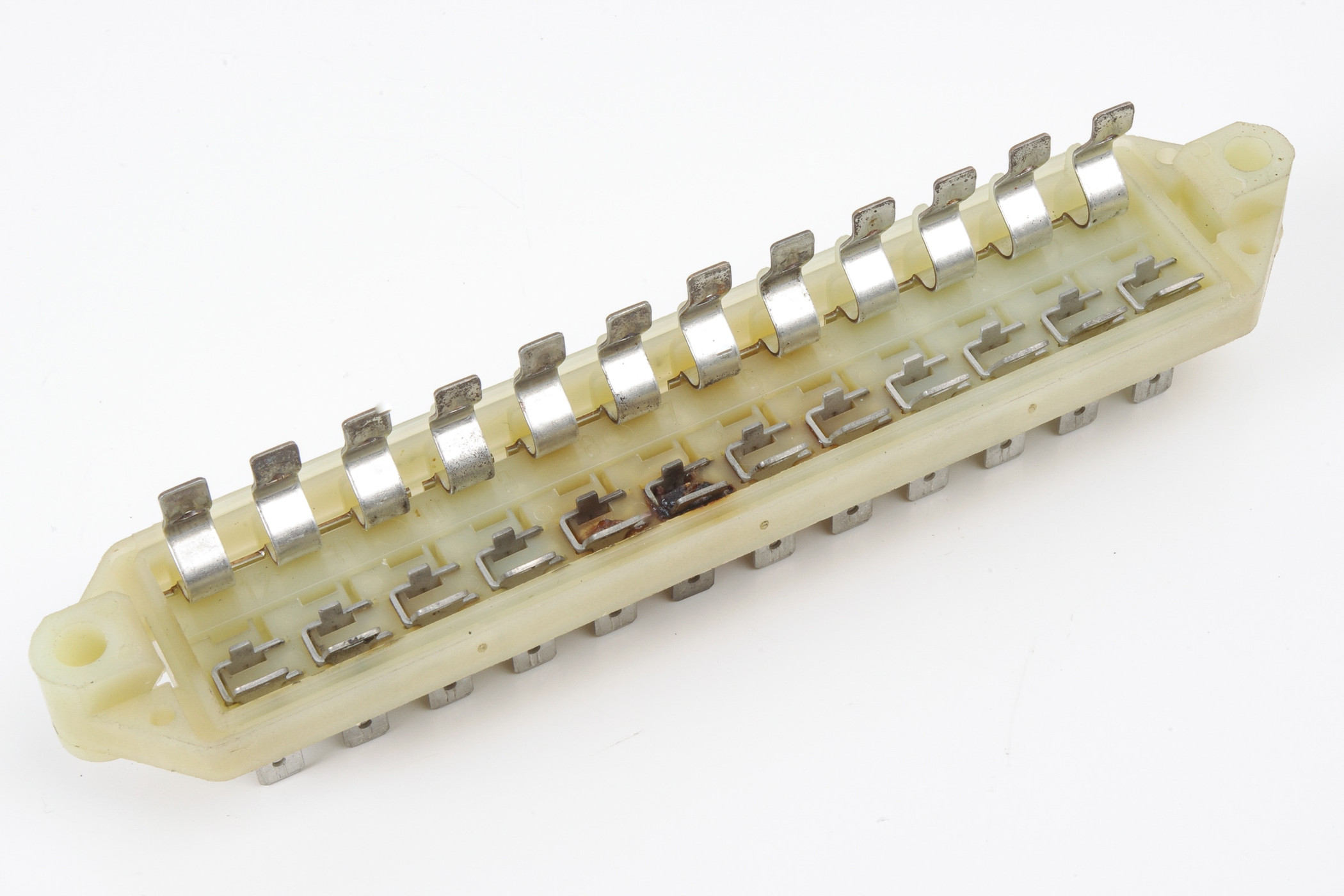 Mercedes 4605450301 Fuse Box | W460 W461 G