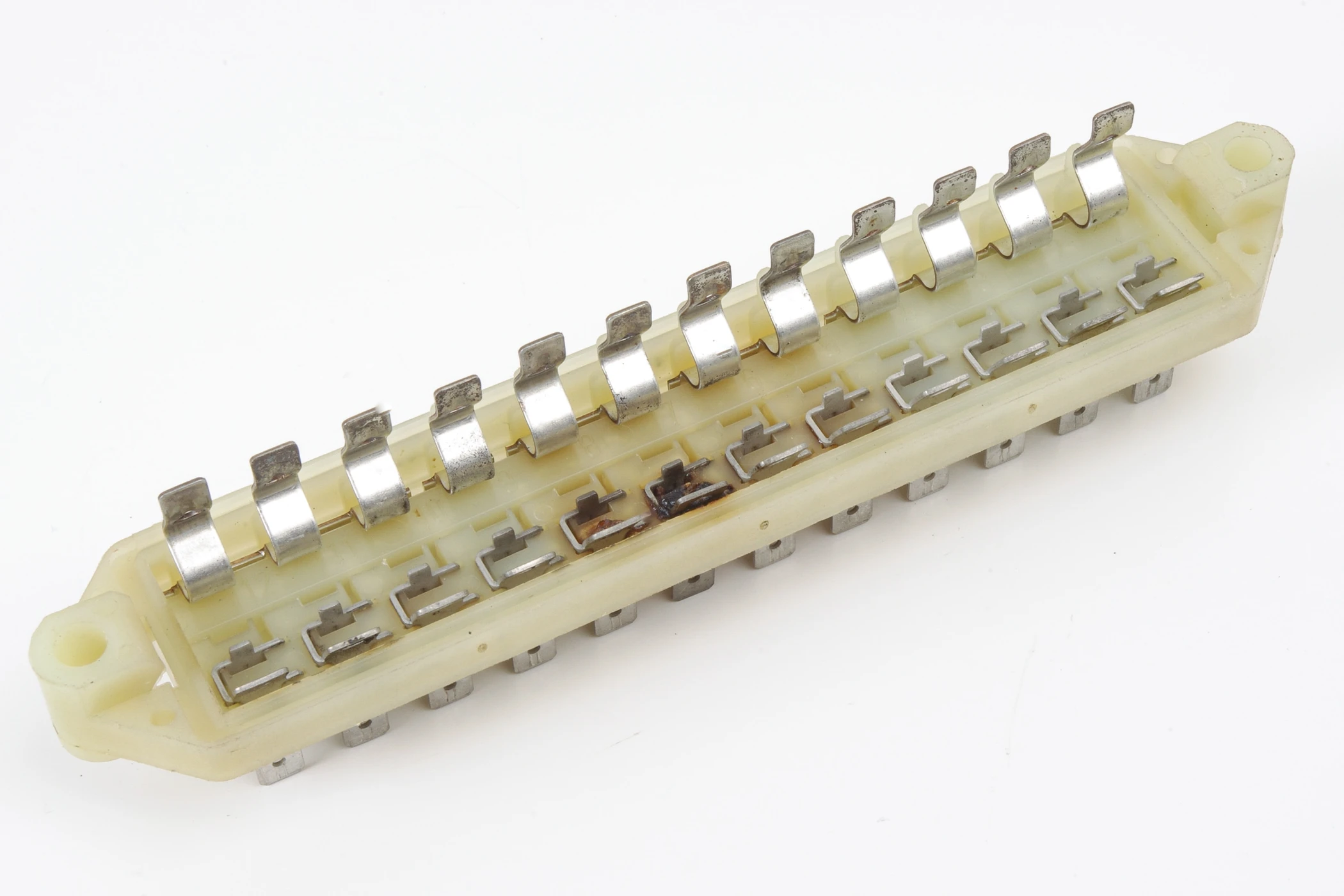 Mercedes 4605450301 Fuse Box | W460 W461 G