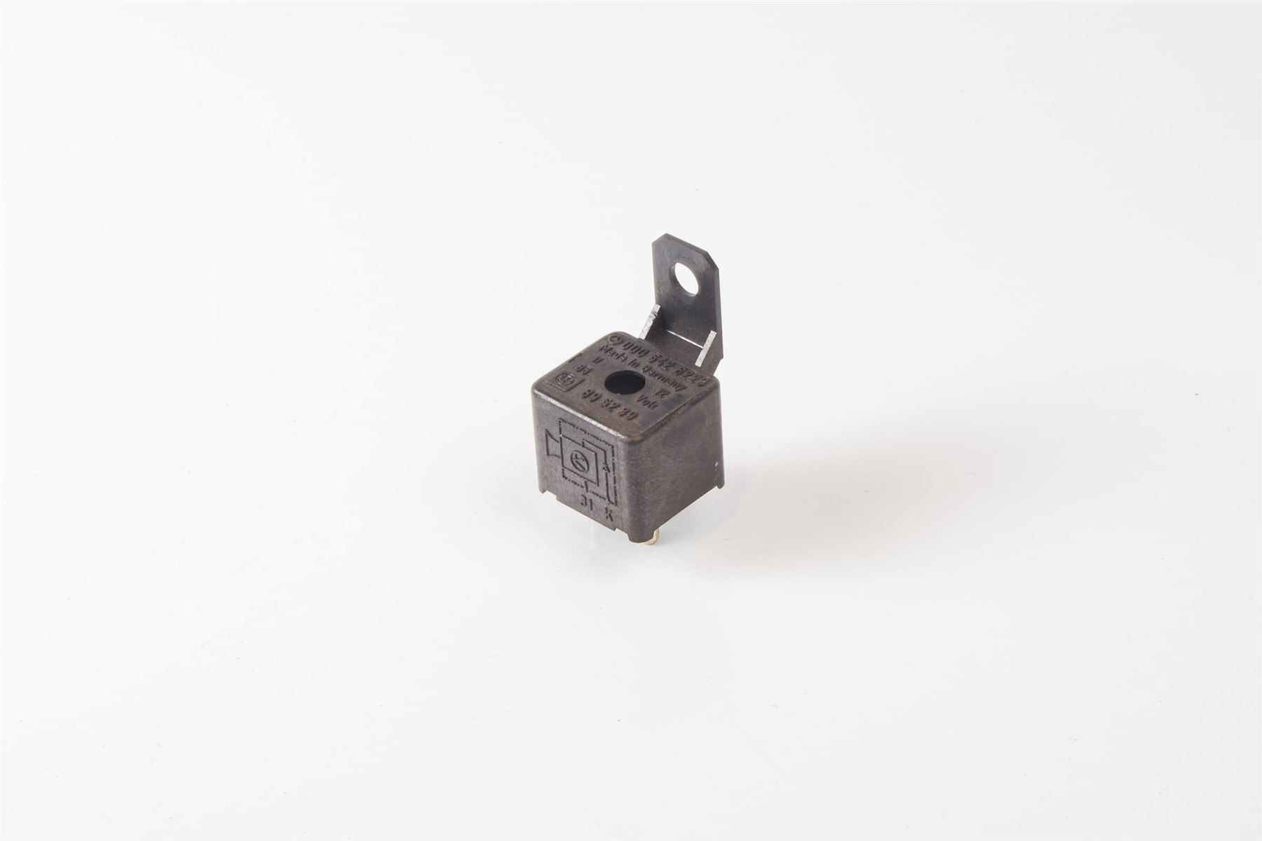 Mercedes 0005426223 Buzzer Relay | W460 W461 W463 G