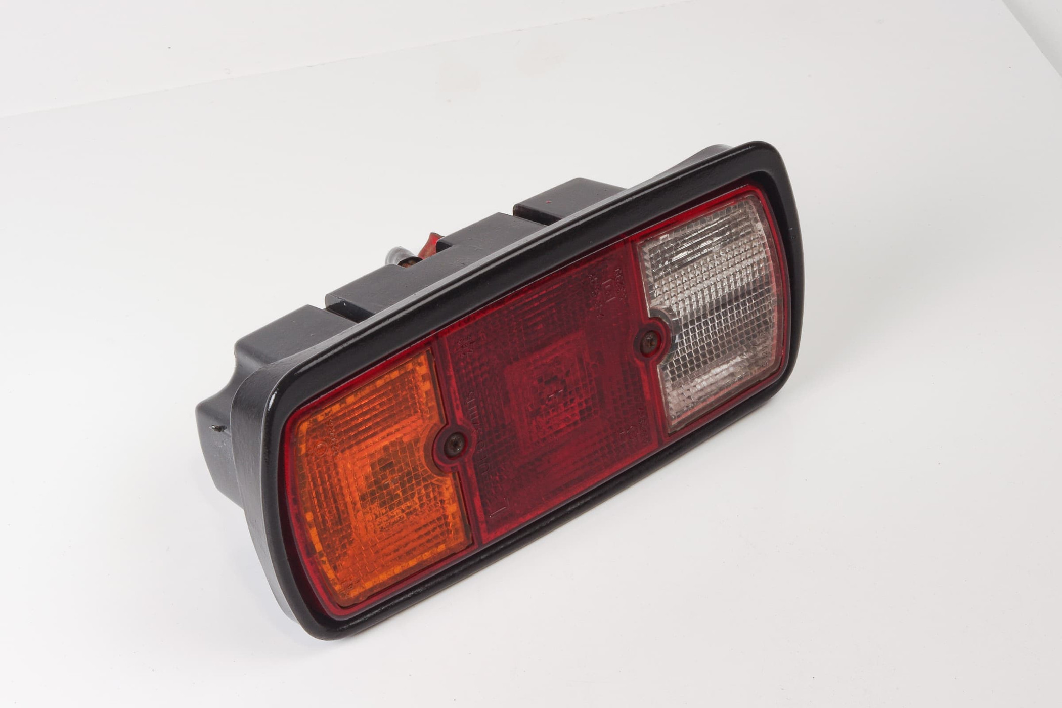 Mercedes 4608200164 Tail Light - Rear Left | W460 W461 G