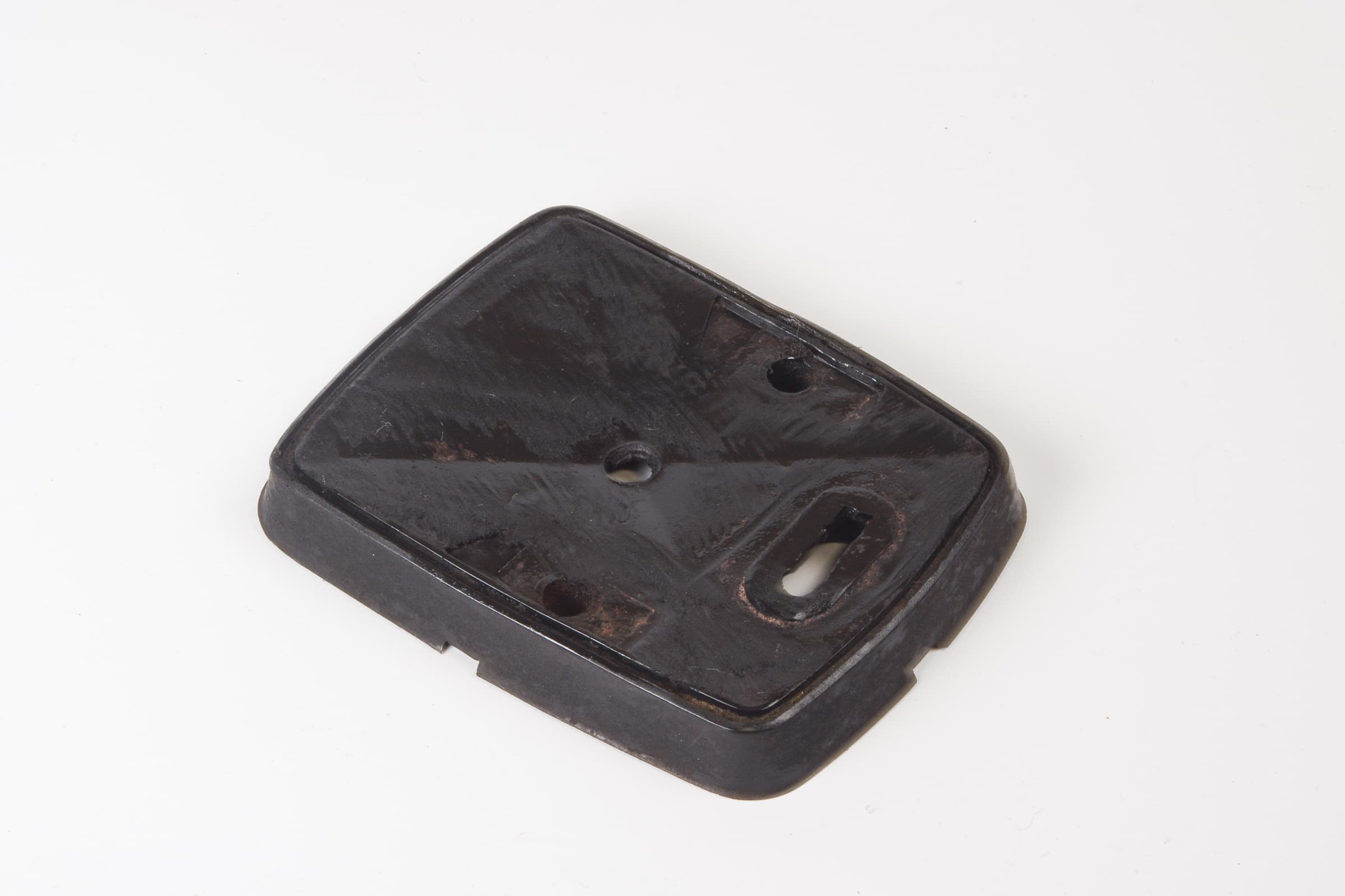 Mercedes 0008260085 Indicator Pad Seal - Front | W460 W461 W463 G