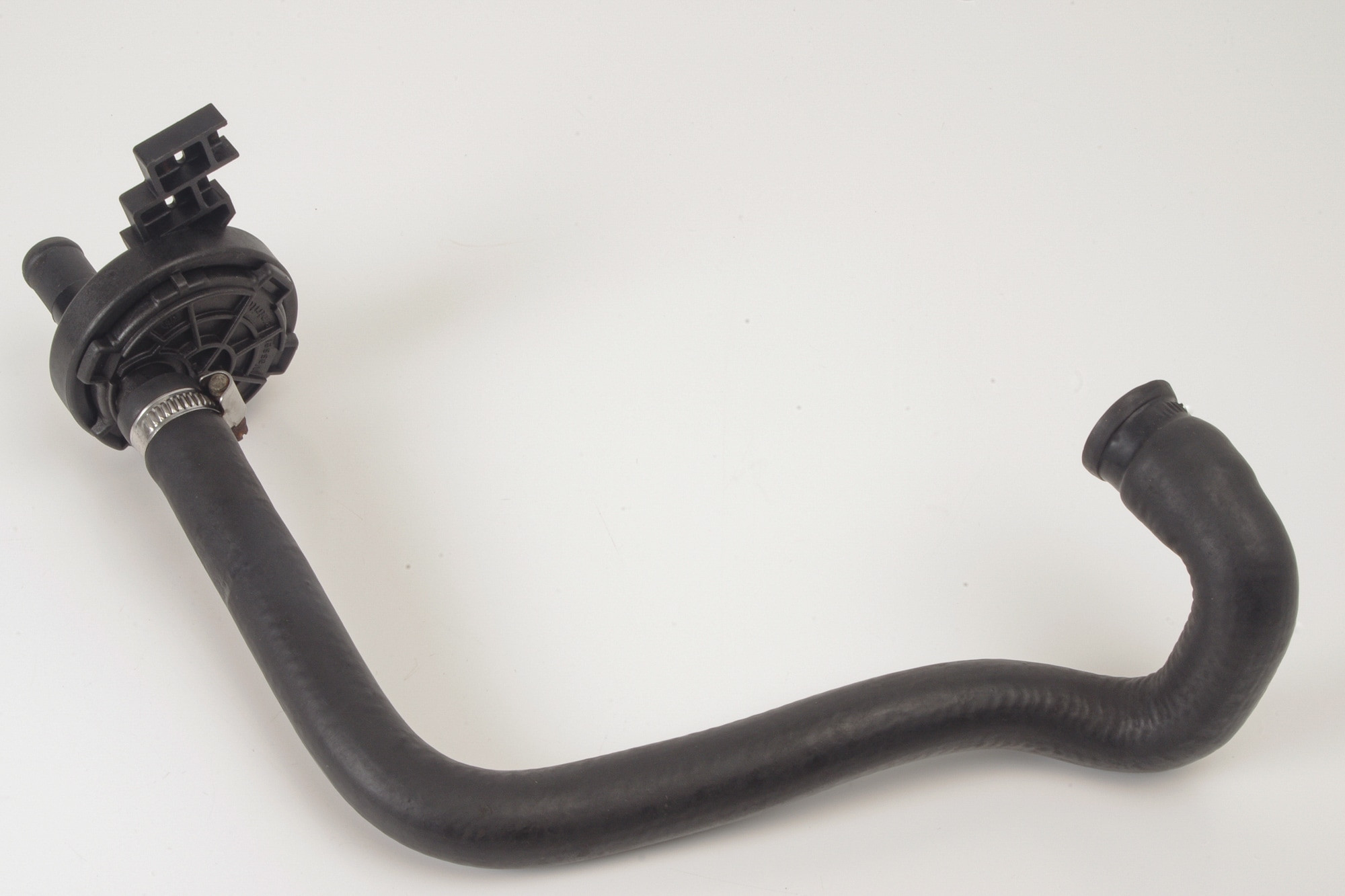 Mercedes 0008320084 Heater Valve | W460 W461 G