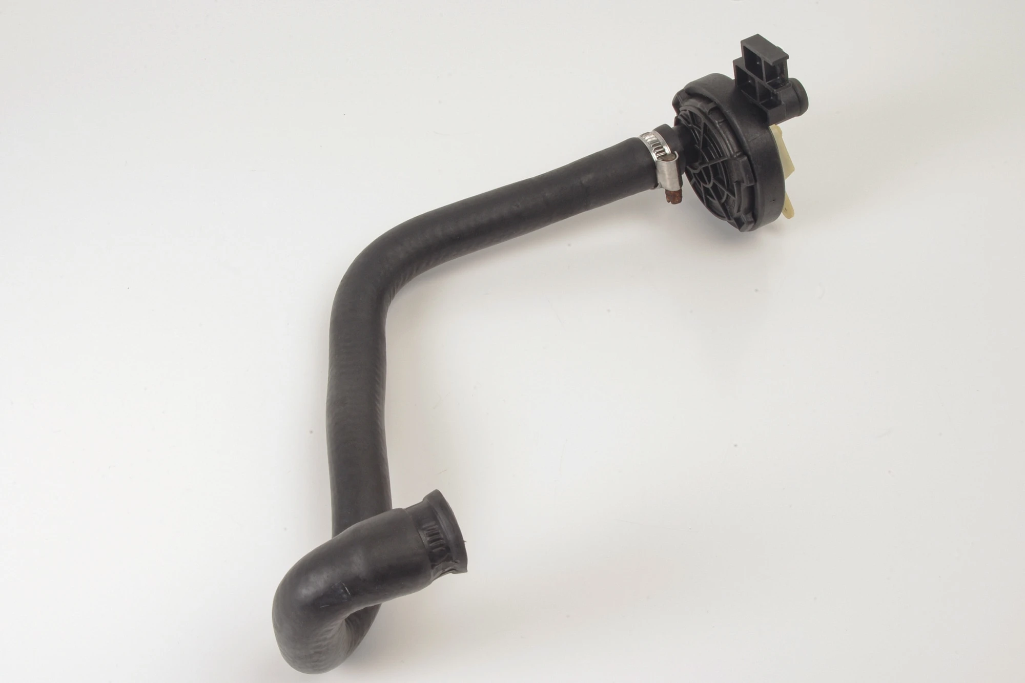 Mercedes 0008320084 Heater Valve | W460 W461 G