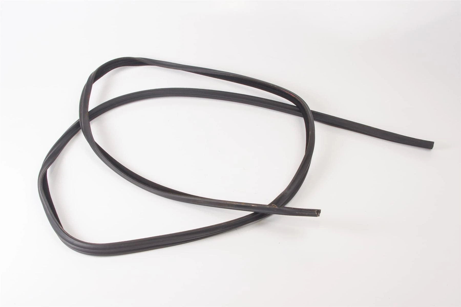 Mercedes 0009858230 Window Seal - Front | W460 W461 G