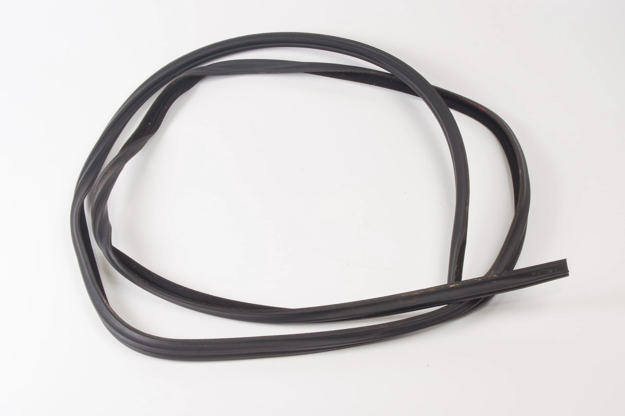 Mercedes 0009858230 Window Seal - Front | W460 W461 G